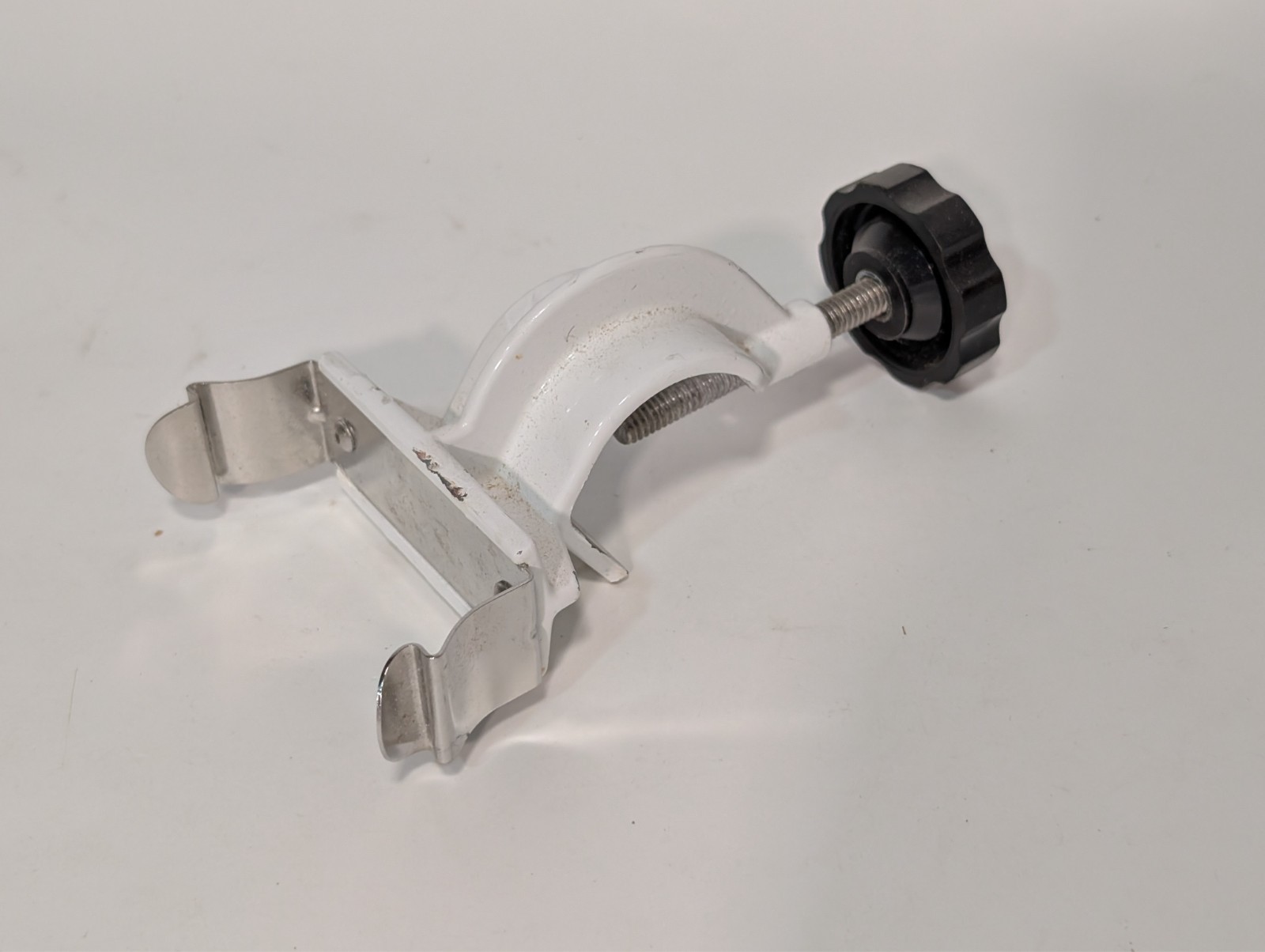 Edwards Lifesciences DTSC Pressure Monitoring Holder Clamp, IV Pole Mount Used