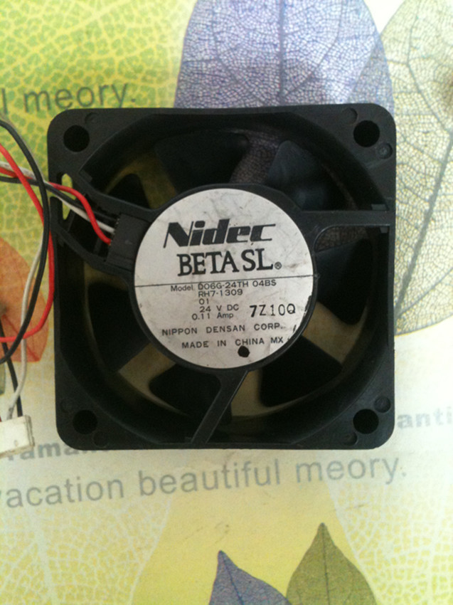Nidec UltraFlo D06G-24TH fan 24V 0.11A,3 wire 3pin