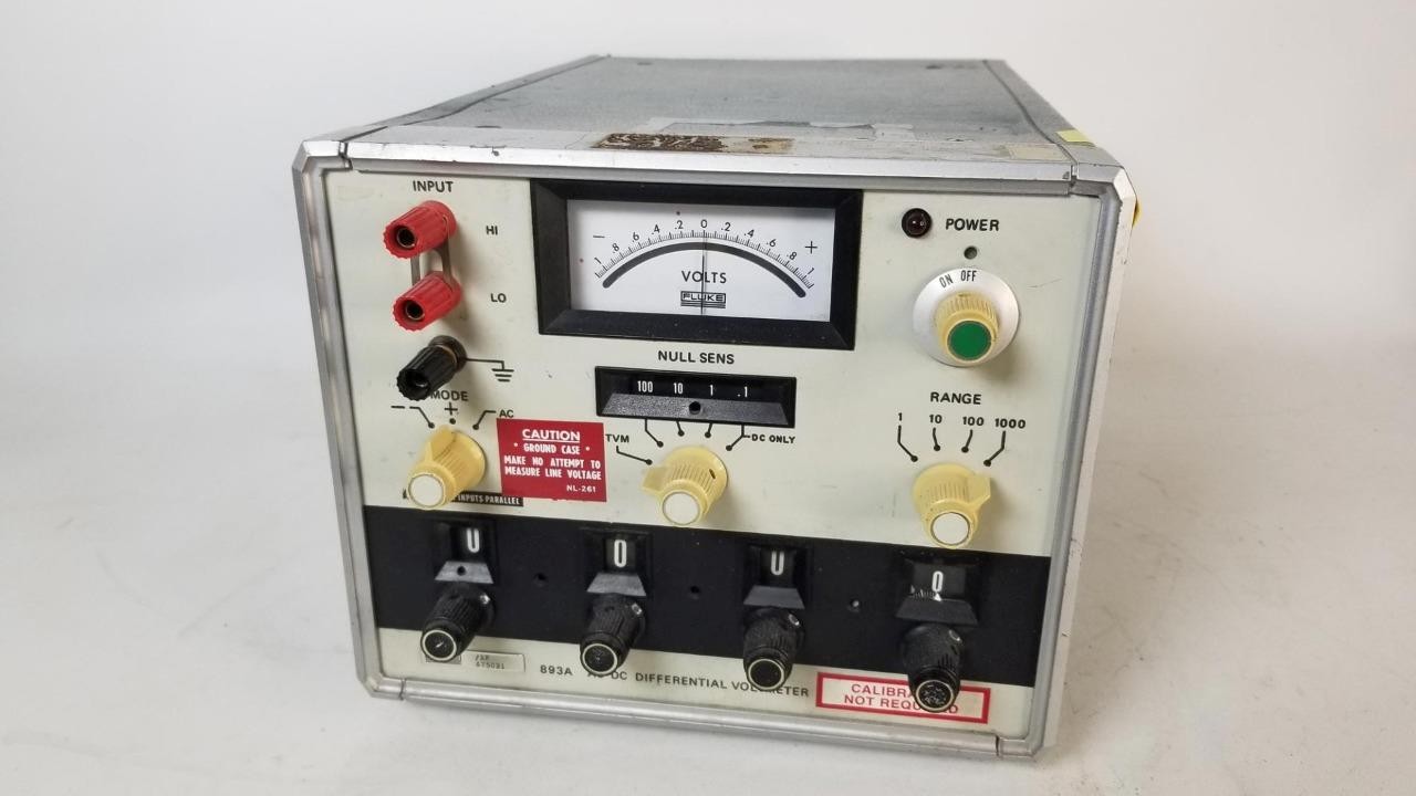 Fluke 893A AC/DC Differential Voltmeter
