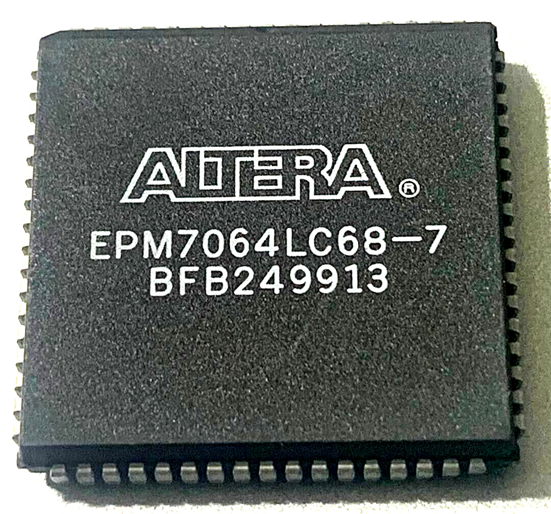 QTY 2 ALTERA EPM7064LC68-7 68-PIN CPLD **NEW OLD STOCK**