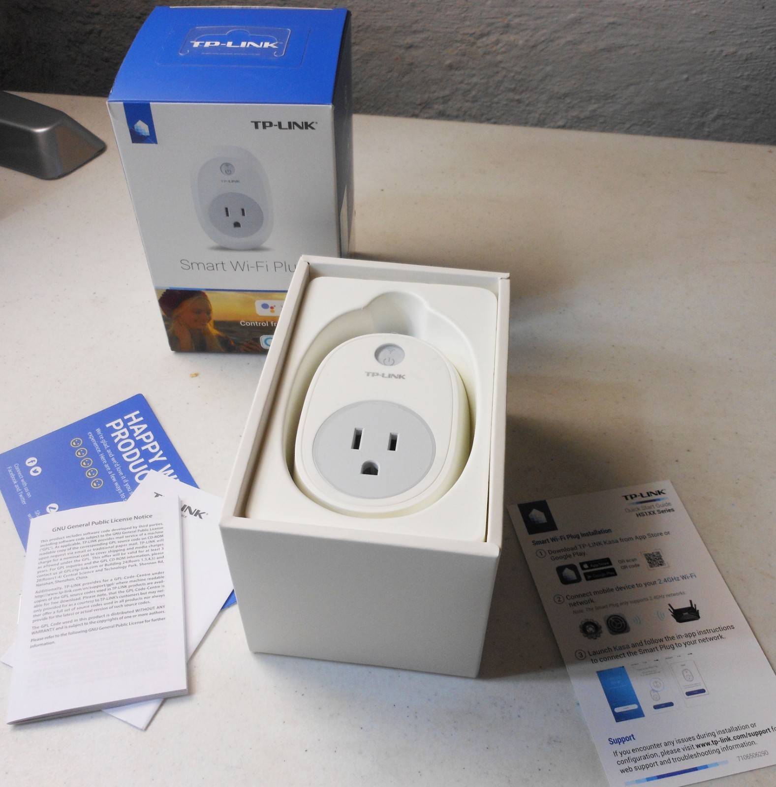 TP-Link HS100 Smart Wi-Fi Plug with Energy Monitoring, Works With Alexa Open Box