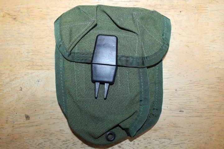 US Military Issue End of Vietnam Era  7.62 308 Rifle Magazine Pouch Nylon AZ71