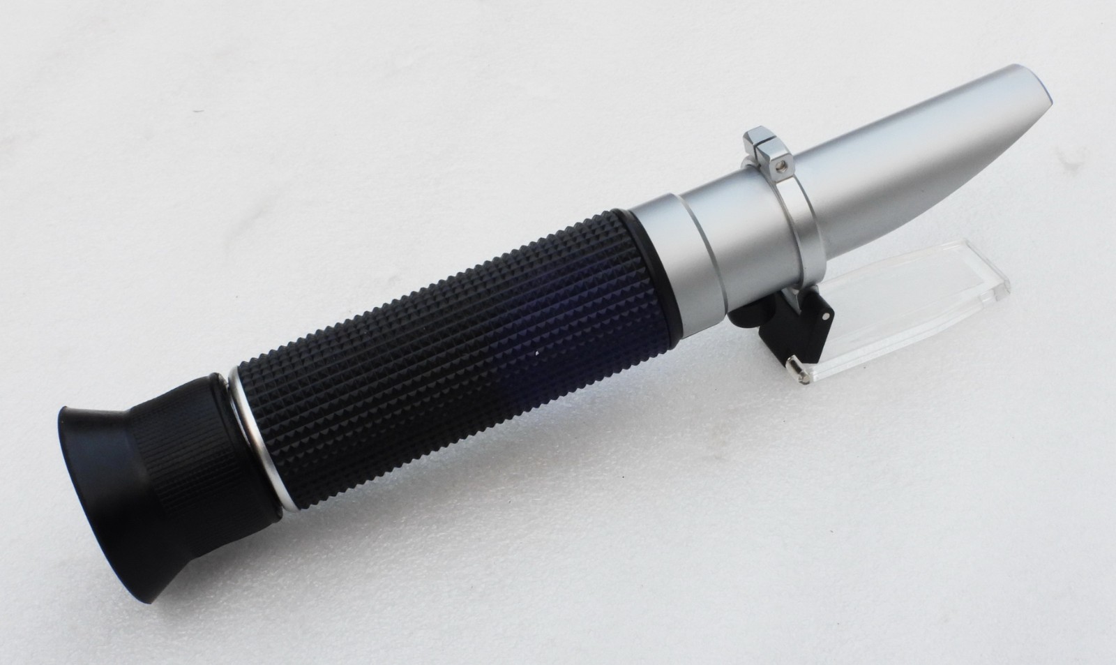NOS ATC PORTABLE COMPACT HAND HELD REFRACTOMETER DEVICE WITH CASE