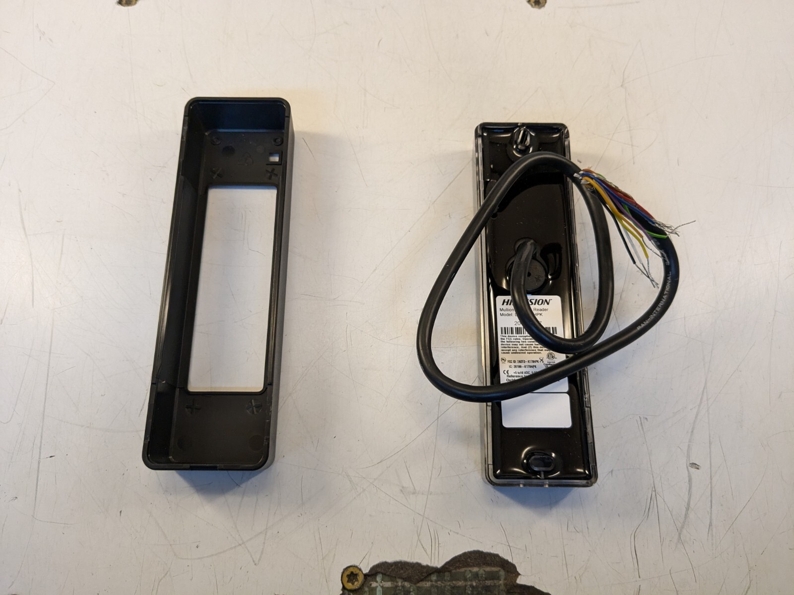 Hikvision DS-K170HPK Mullion-Mount Proximity Card Reader with Keypad *Open Box*