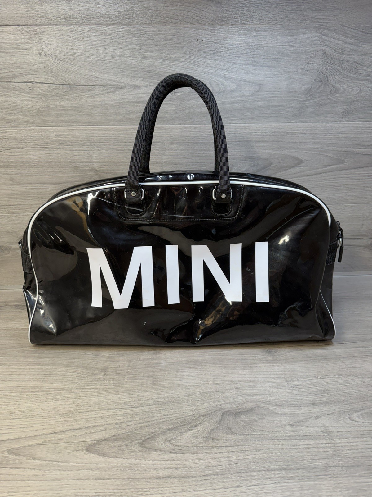 BMW Mini Cooper Black Patent Logo Duffle Gym Bag Holdall Black Sports Travel Car