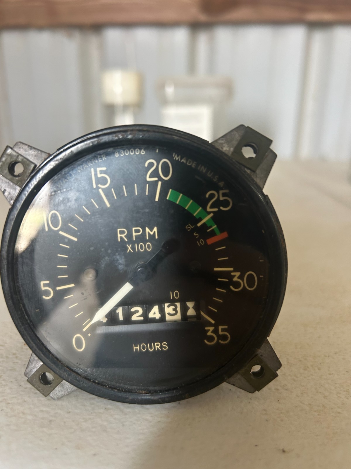 Stewart-Warner 830006 Tachometer and cable removed from PA-28-180
