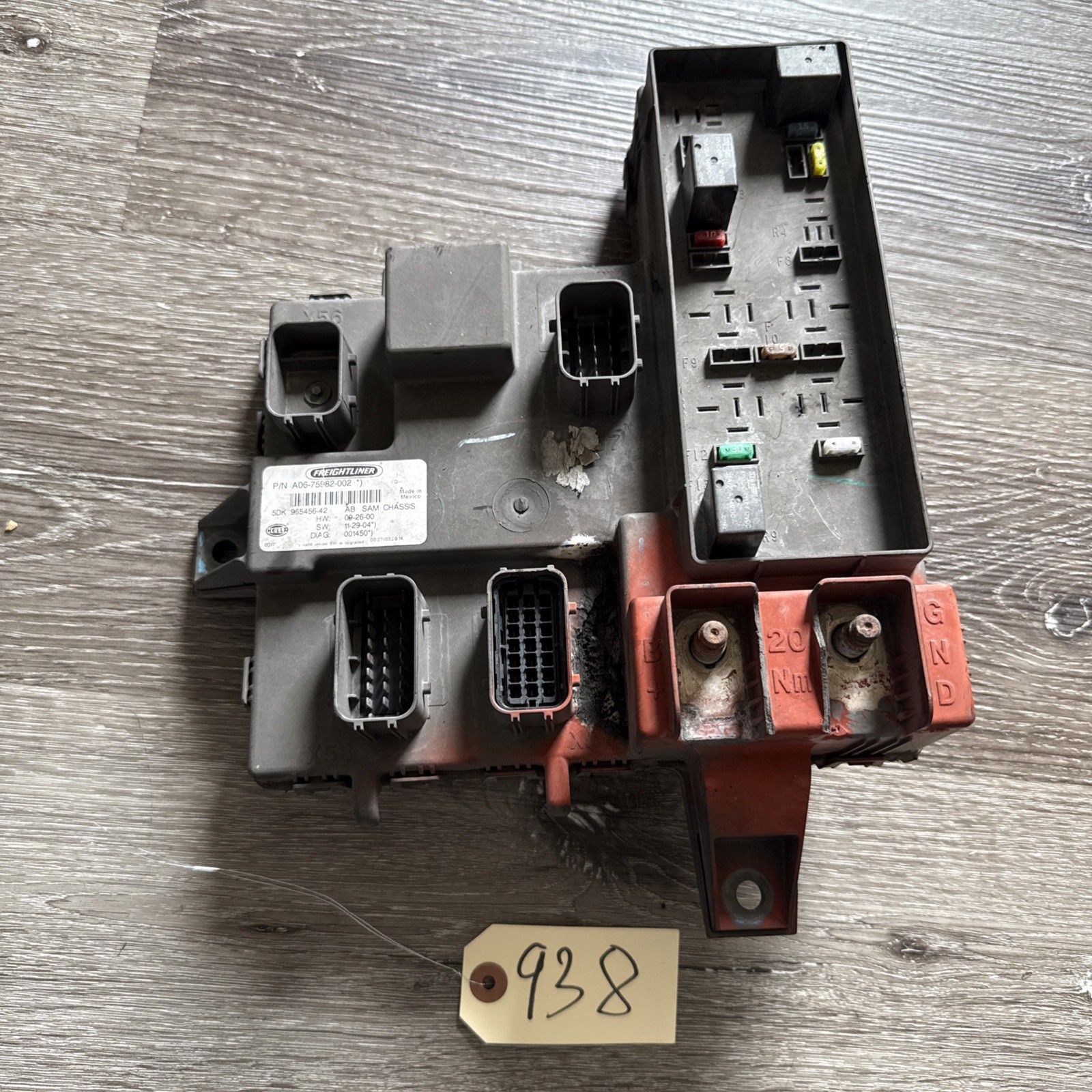 Freightliner CASCADIA Chassis Control Module - P/N: A06-75982-002 CORE NOT WORK
