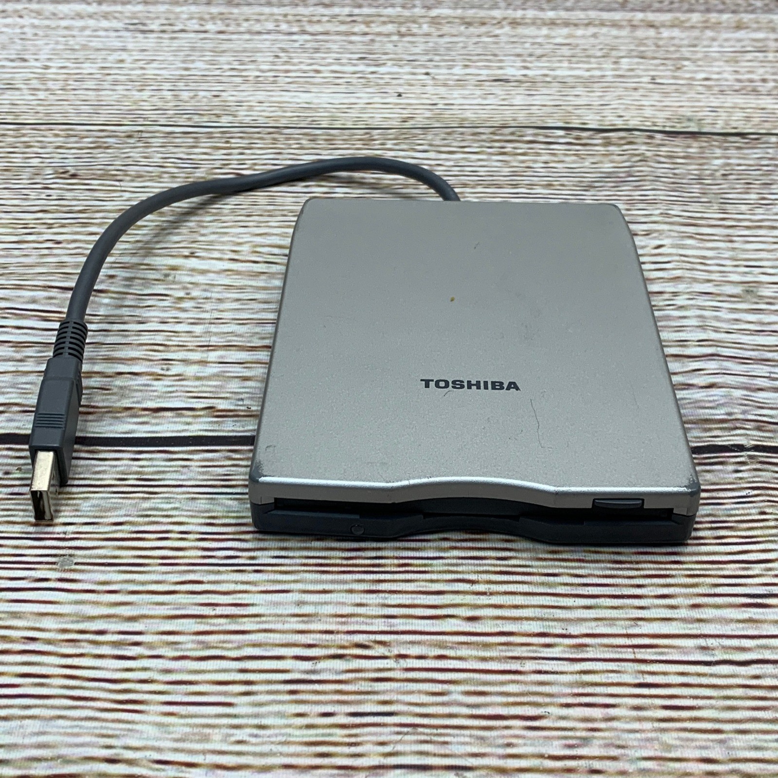 Toshiba USB Floppy Disk Drive FDD Model PA3043U 1FDD External Silver Tested