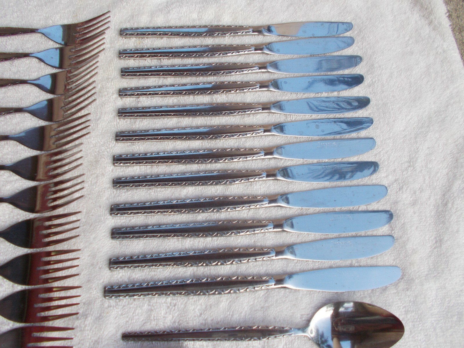 12 Place 60pcs Rogers Stanley Roberts ENSENADA Stainless Flatware Setting set