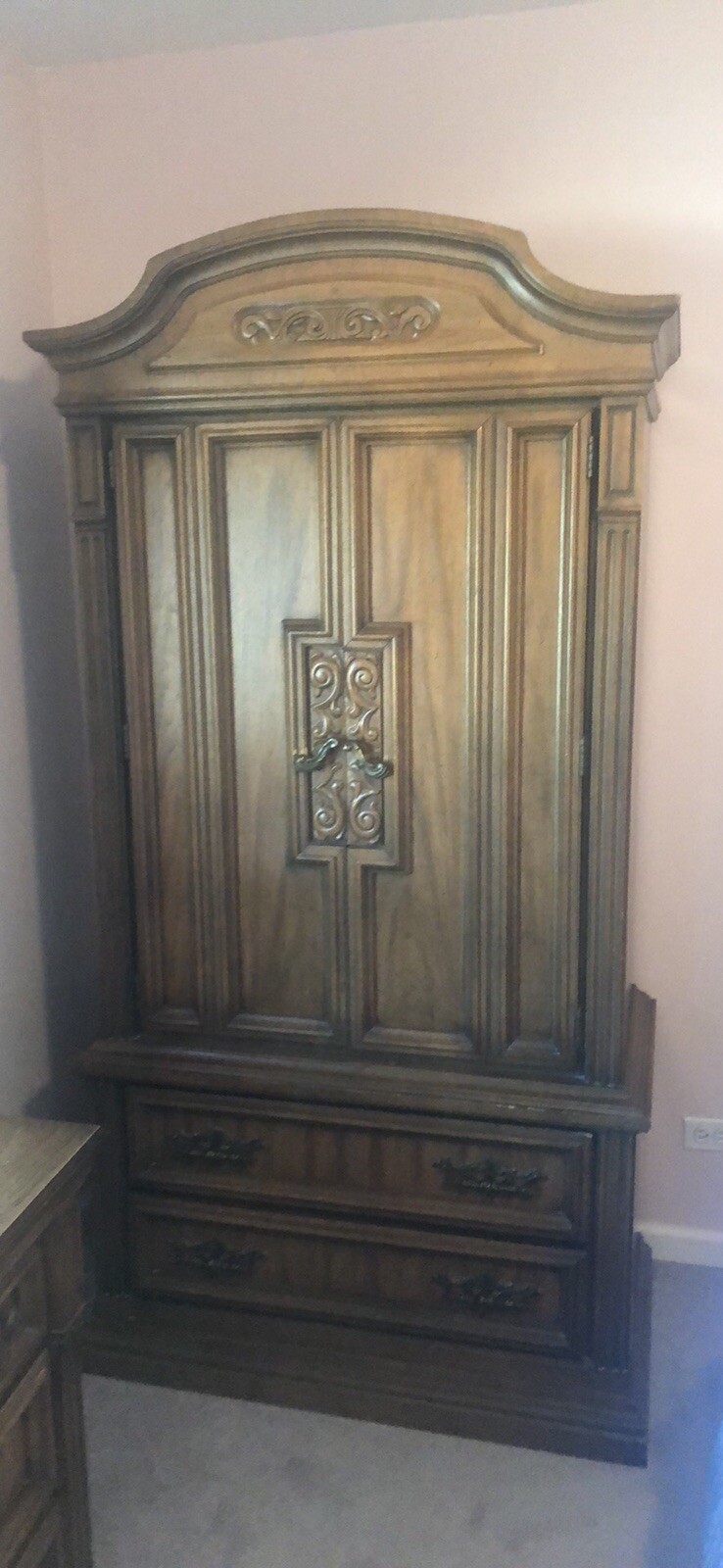 Thomasville bedroom furniture 