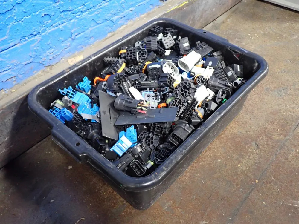 MISC ELECTRICAL CONNECTORS 02190140111
