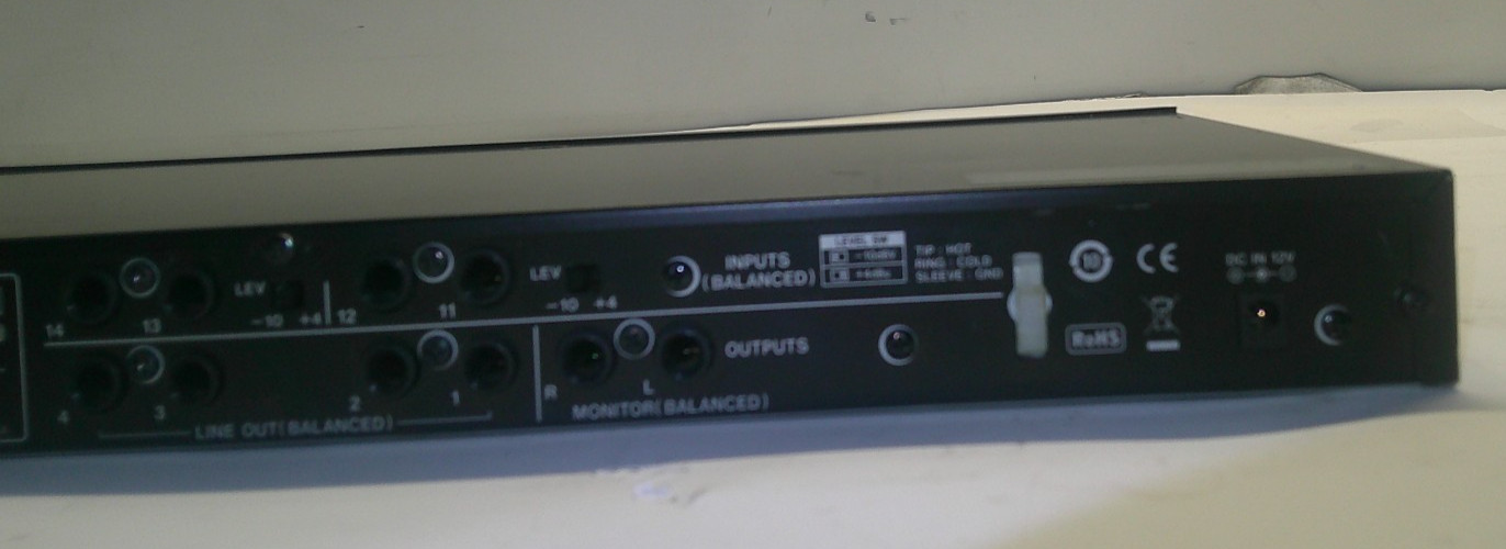 TASCAM US-1800 USB 2.0 Audio/MIDI Interface