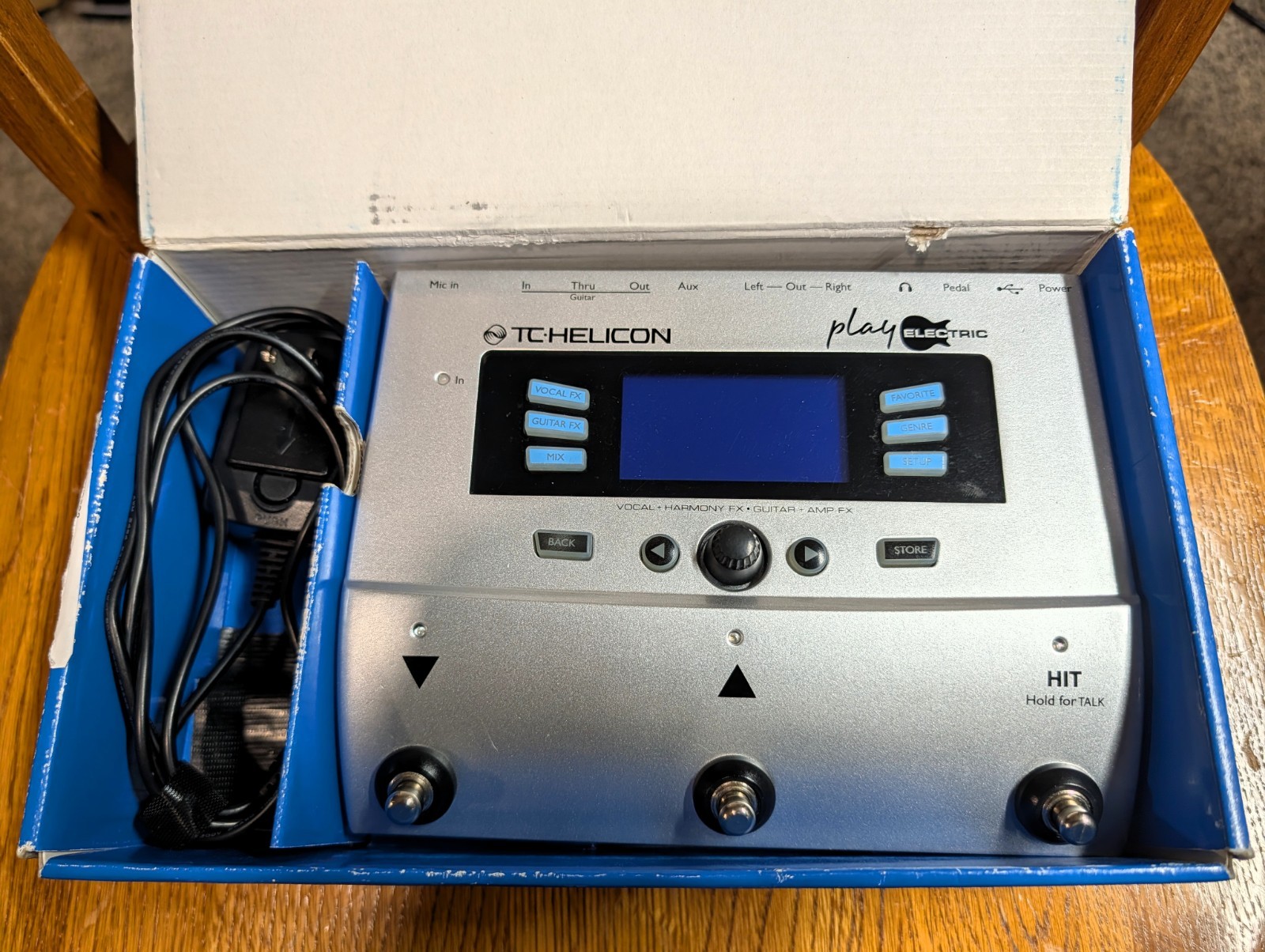 TC Helicon Play Electric/ Vocal & Guitar Effects