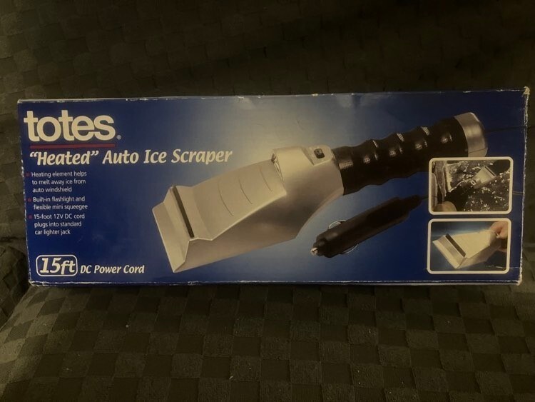 Totes Heated Auto Ice Scraper, 15 Ft, 12 V DC, Open box but sealed product