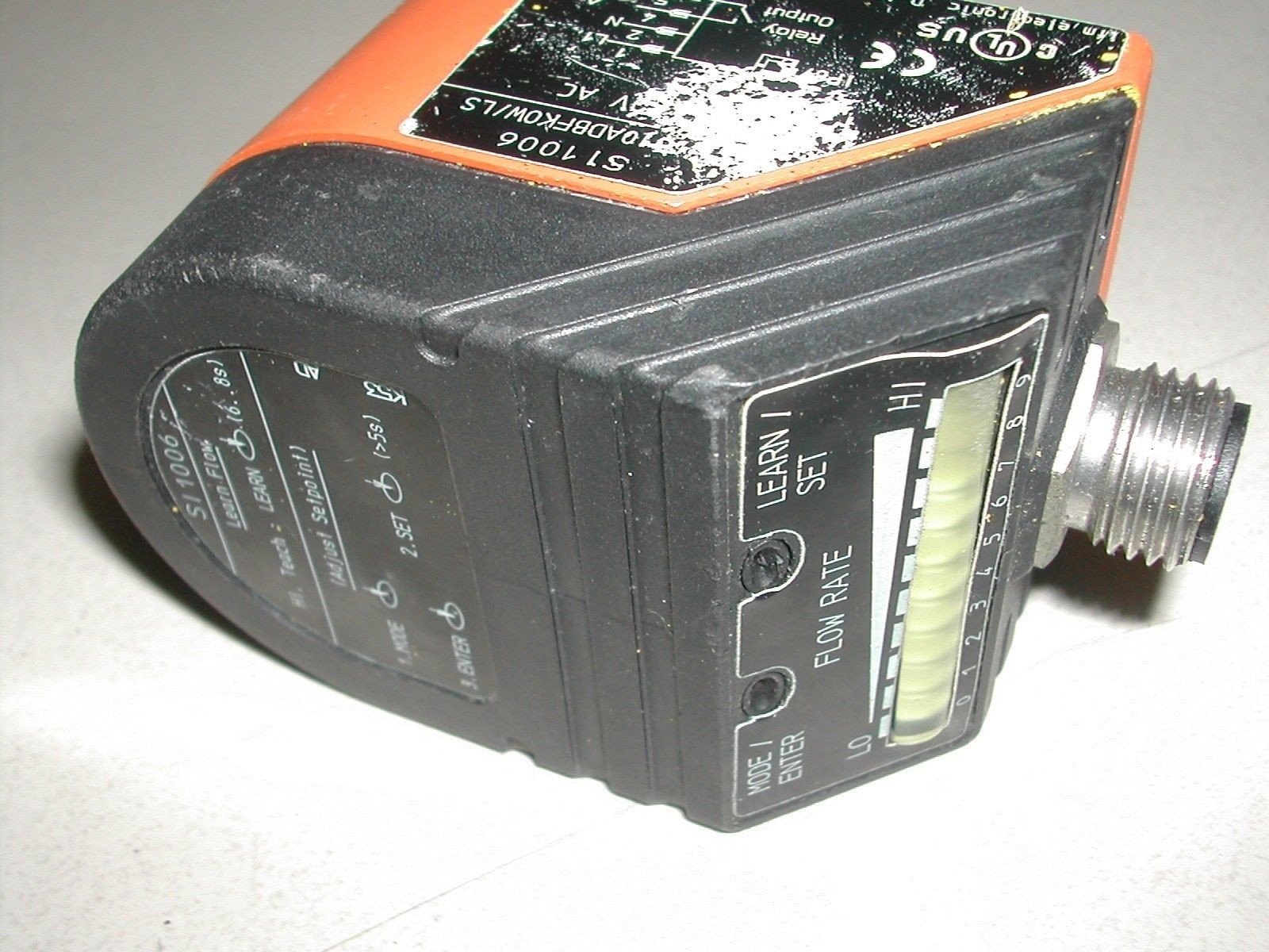 IFM ELECTRONIC ADJUSTABLE FLOW METER SENSOR SI1006 USED I7