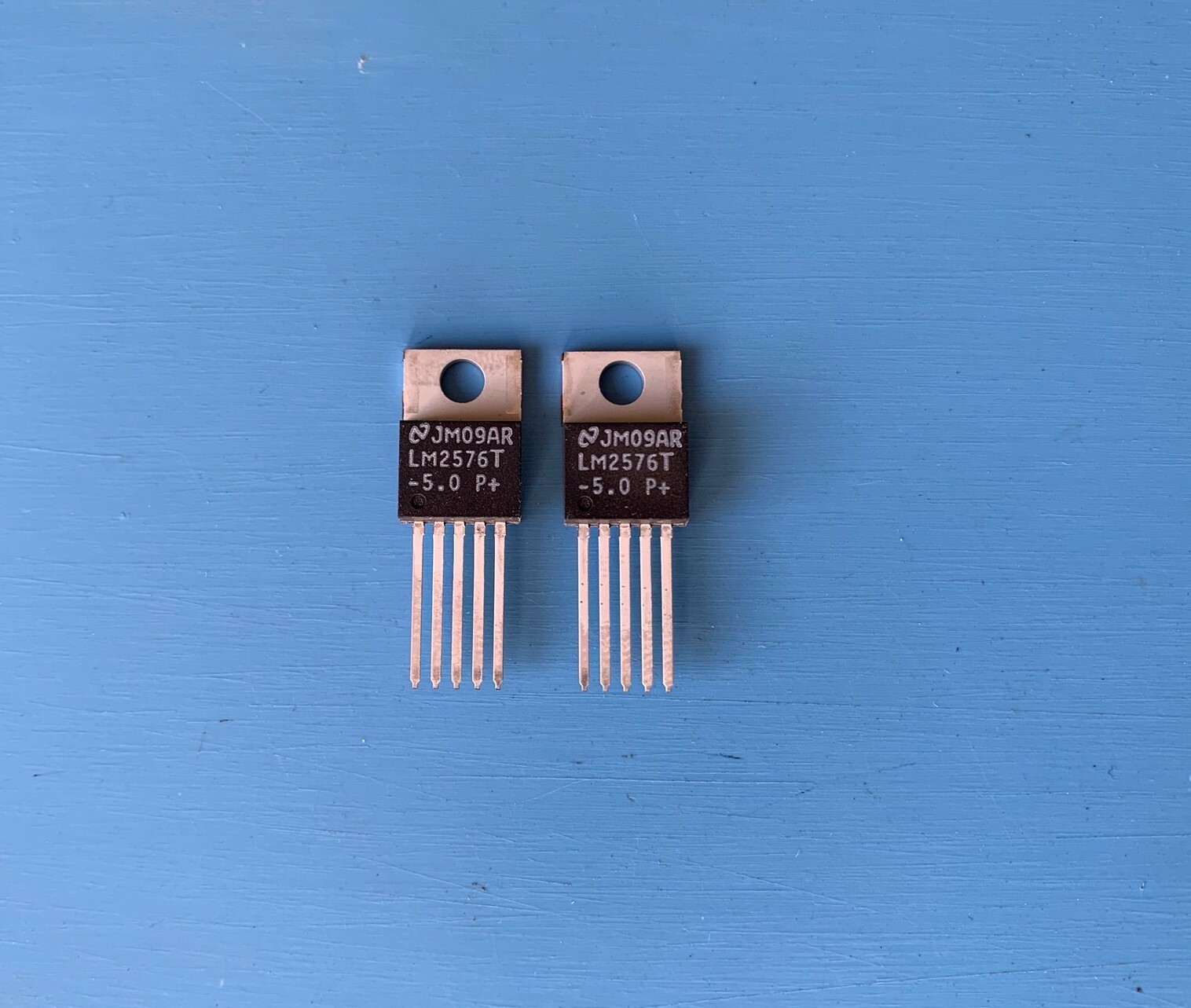 2x LM2576T-5.0 NATIONAL SEMICONDUCTOR IC REG BUCK 5V 3A TO220-5 2/units