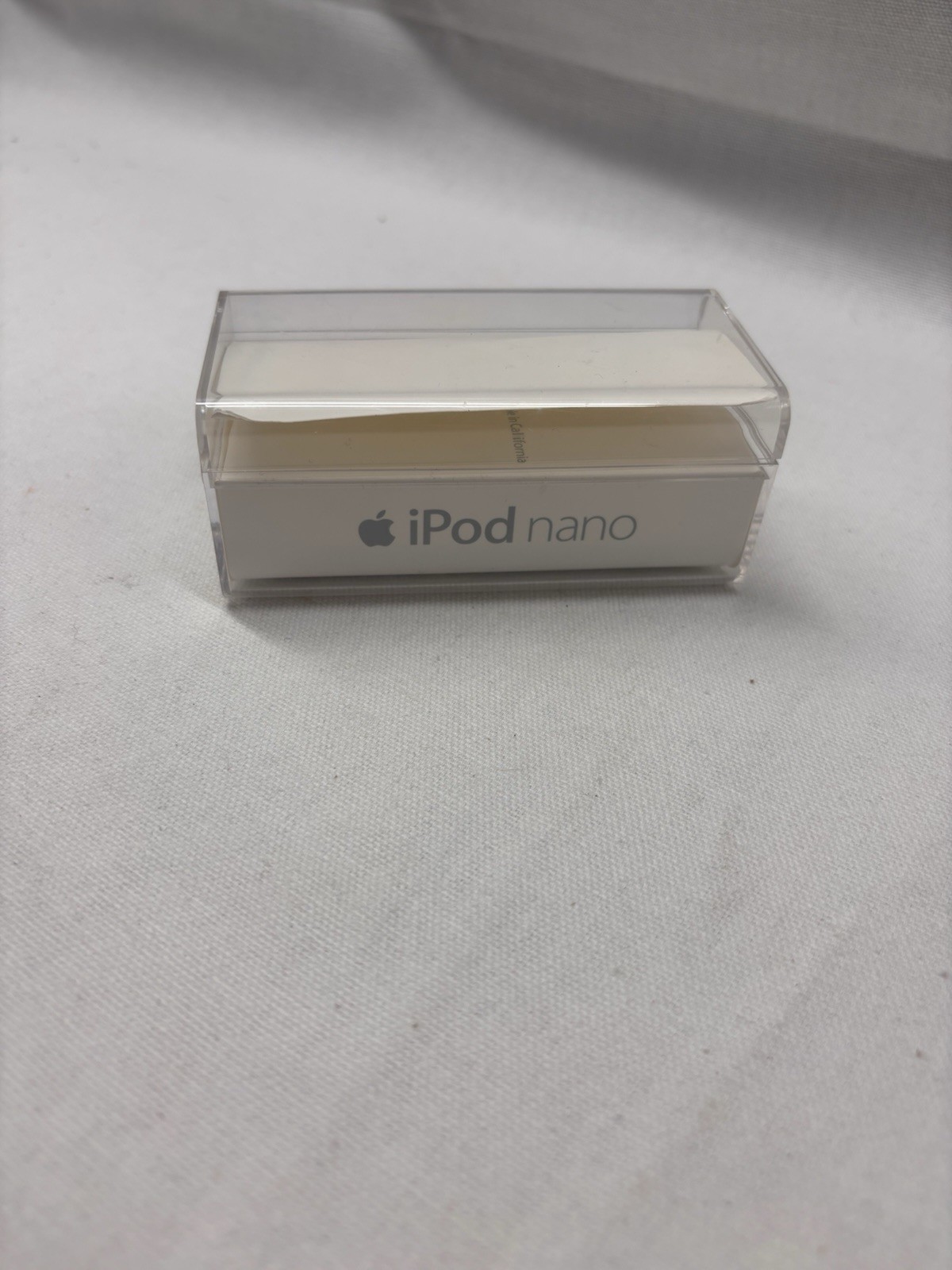 OEM Apple iPod Nano 8GB Silver MB598LL/A Empty Box w/ Manuals & Inserts