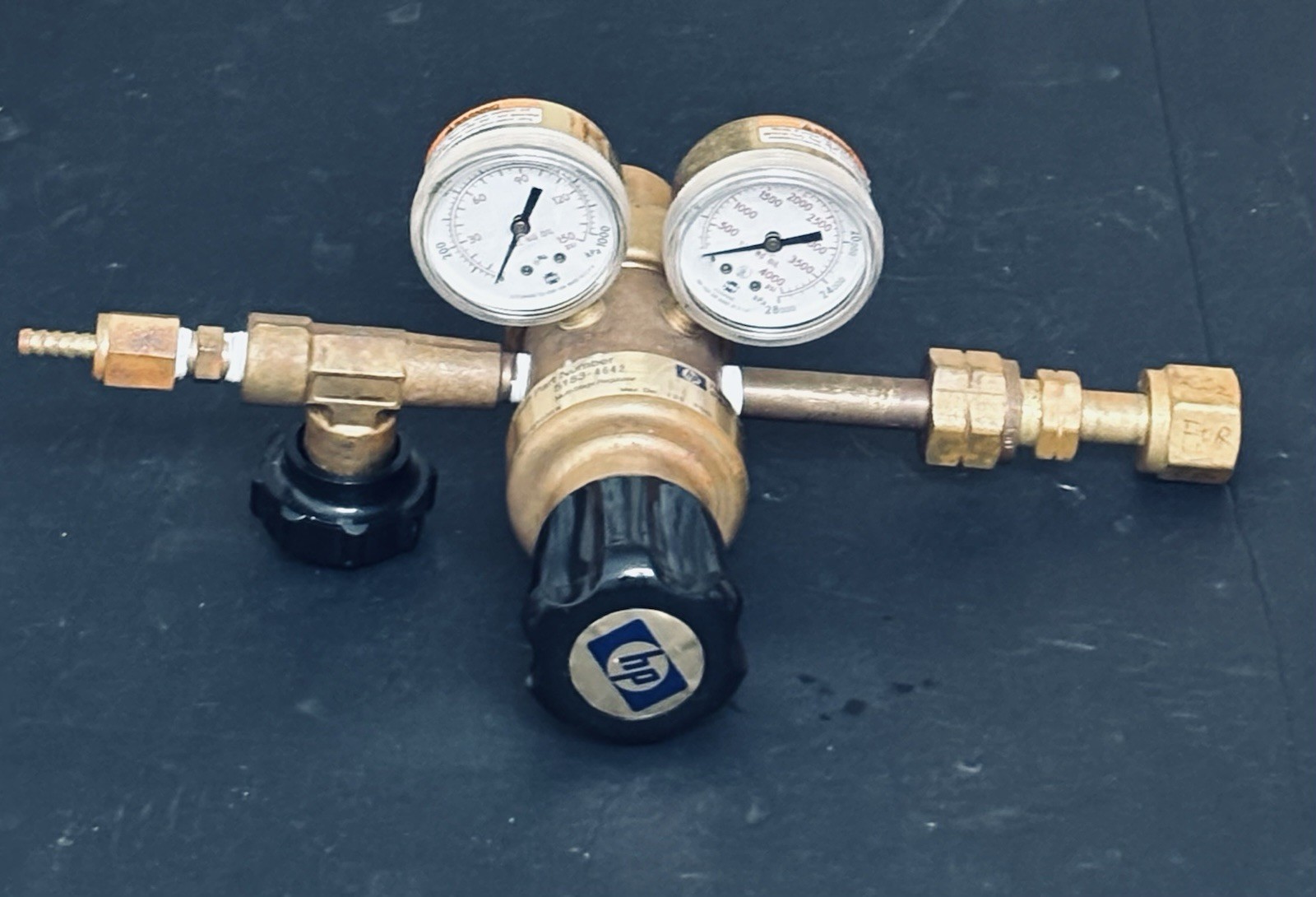 Hewlett Packard Multistage Hydrogen Regulator 5183-4642