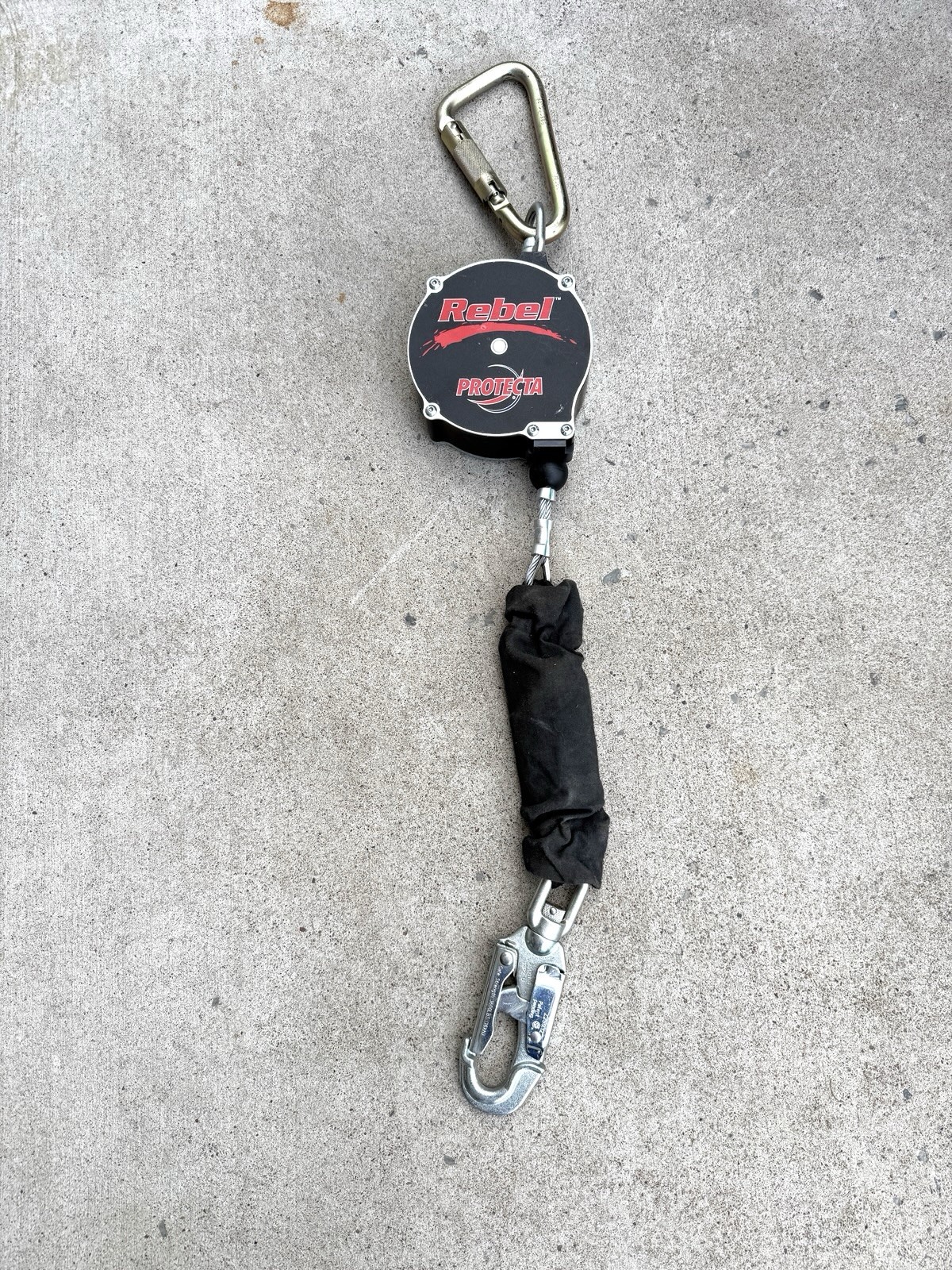 Rebel Protecta Model 130441505 Self Retracting Lifeline - 15ft