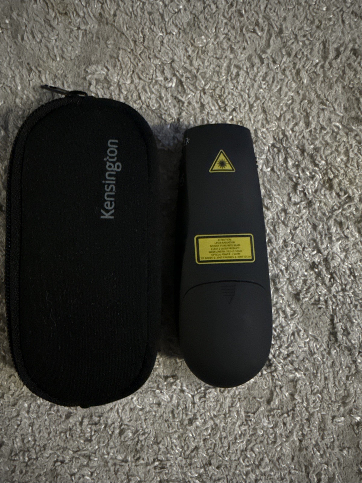 Kensignton Presenter Expert M01175-T & dongle . Includes protective pouch | Used