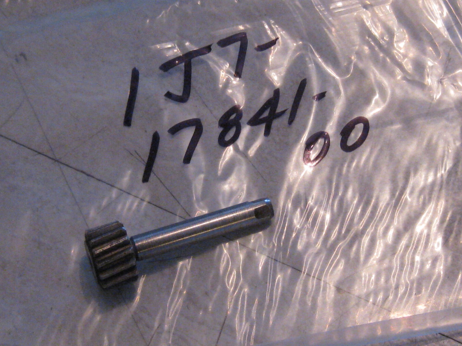 YAMAHA XS850/XS750 TACHOMETER DRIVEN GEAR NOS!