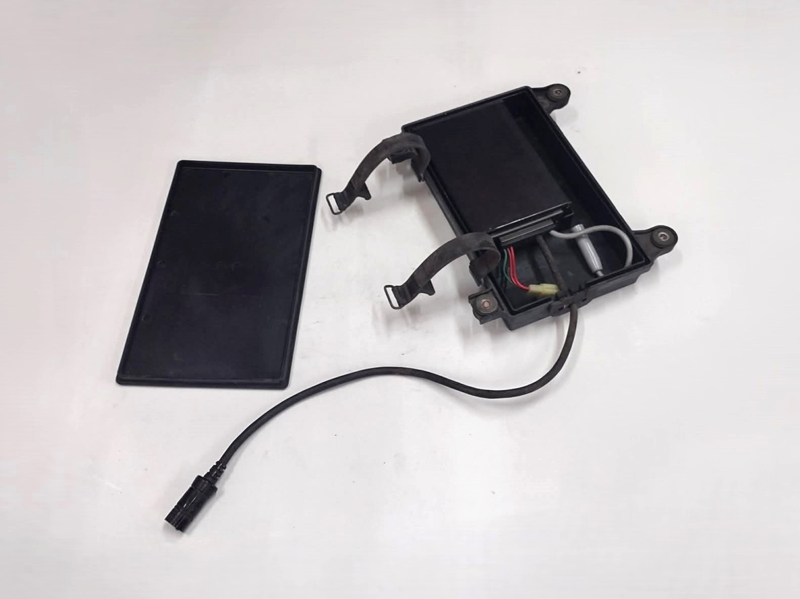 1999-2007 Yamaha Royal Star XVZ 1300 CB Radio Black Box OEM 4XY-88182-01-00
