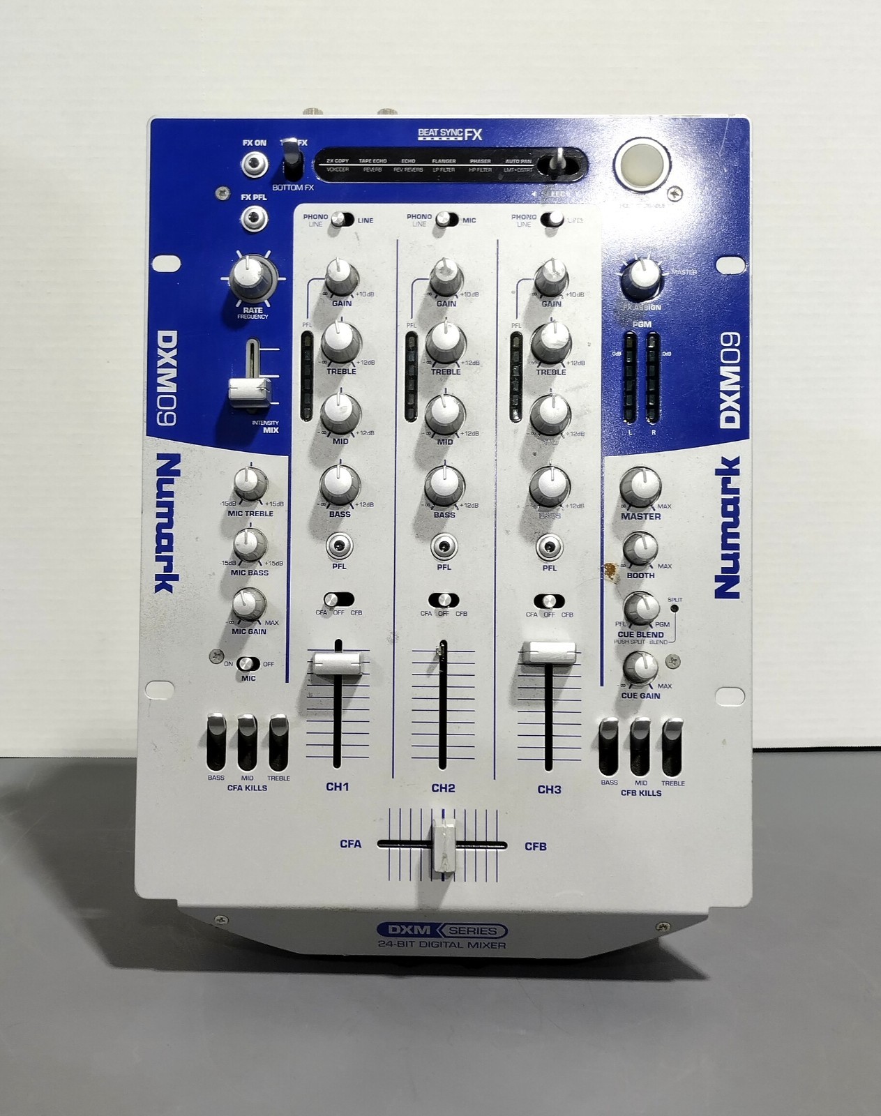 Numark DXM09 3-Channel 24-Bit Digital Tabletop DJ Mixing Console - Power Tested