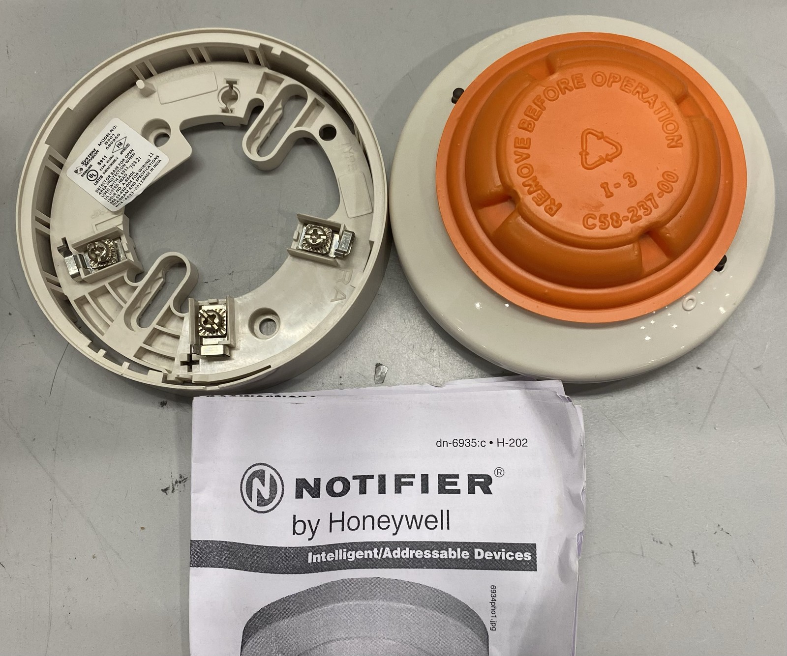 Set Of 4 Notifier Intelligent Low-Profile Smoke Detector FSP-851