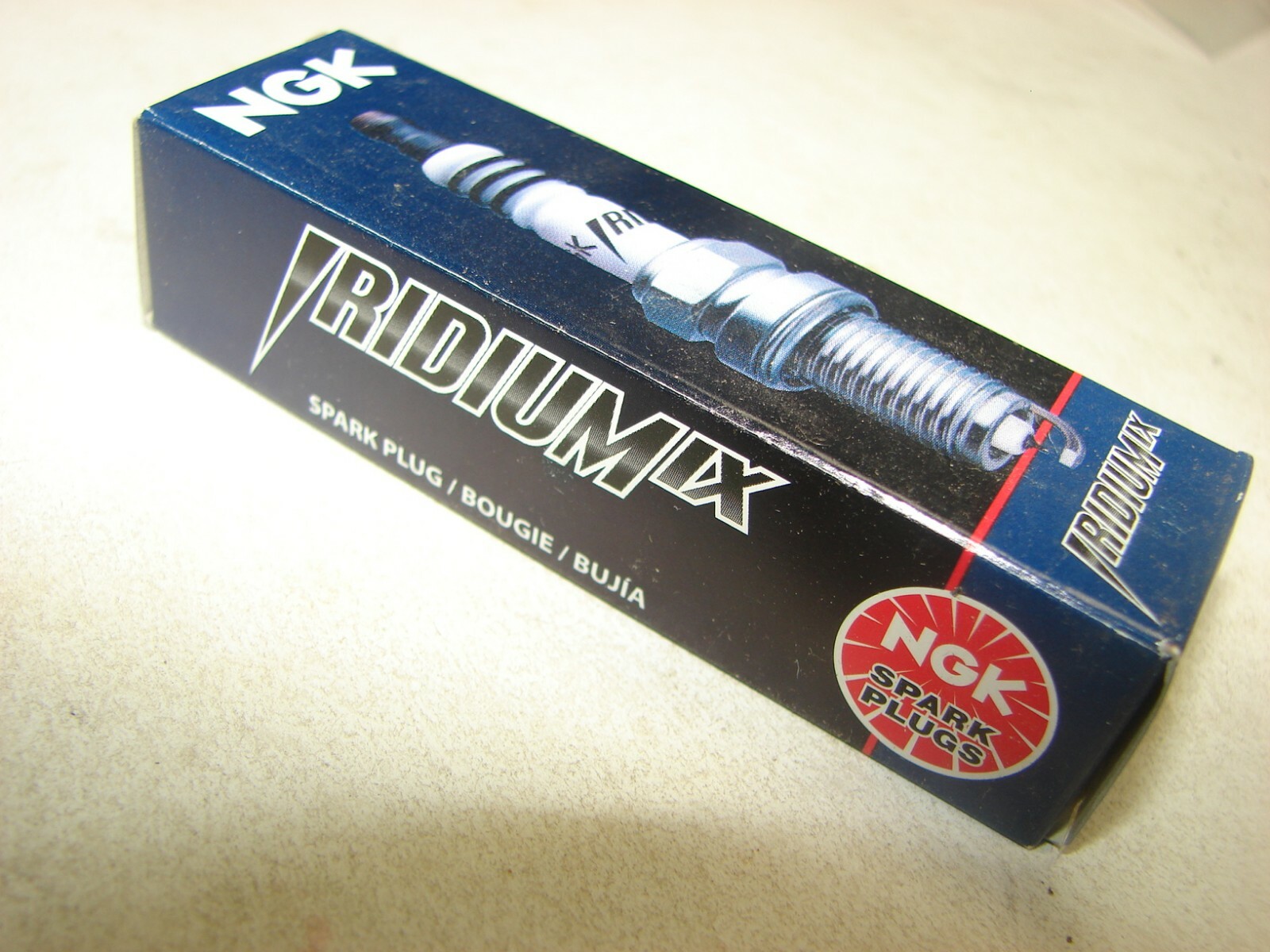 NEW NGK 5438 NGK - 5438 - Iridium IX Spark Plugs, BR9ECSIX NGK Iridium IX