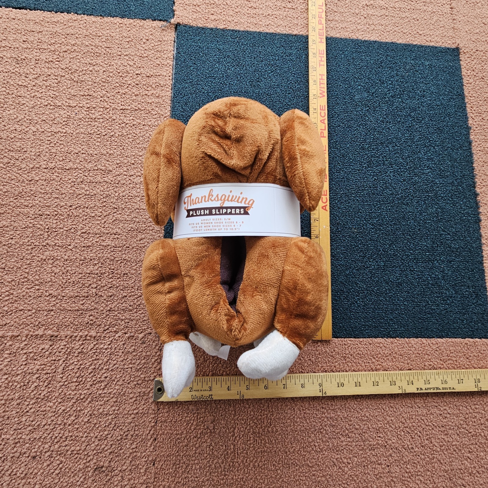 2025 Target Bullseye Thanksgiving Turkey Slippers Adult S/M Mens/Womens NEW Å0a