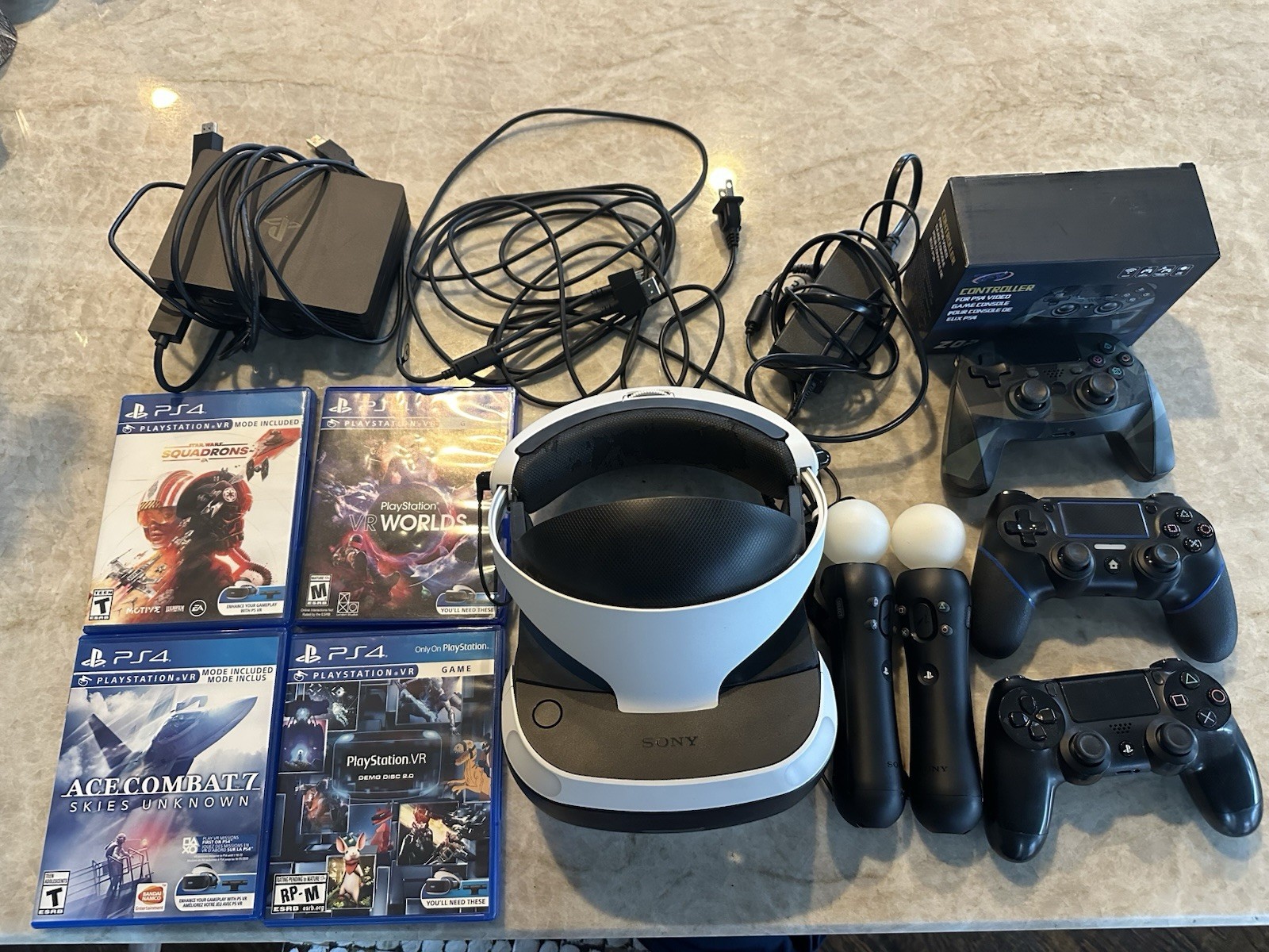Used PLAYSTATION PSVR1 HEADSET BUNDLE, Games, Extra Controllers, Charging Stand