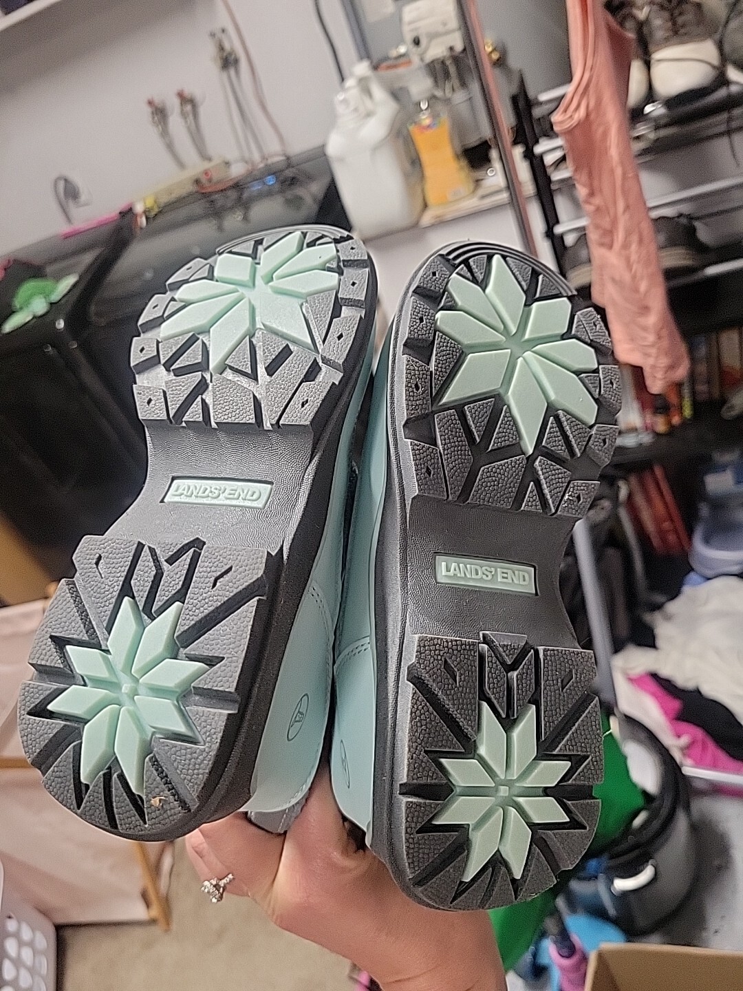 snow boots kids size 1