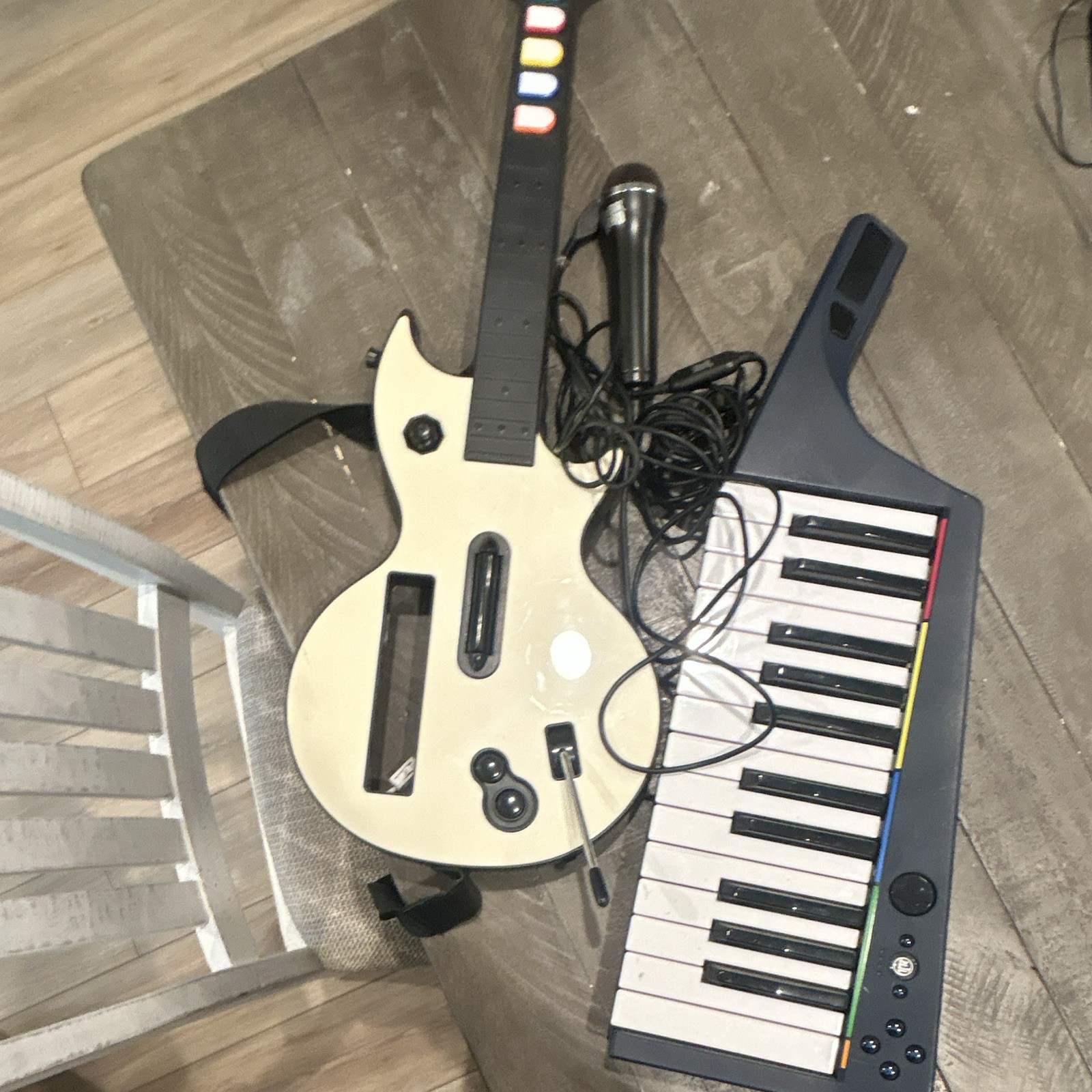 Activision Guitar Hero Wired Bundle: Guitar Controller, Keyboard & Mic