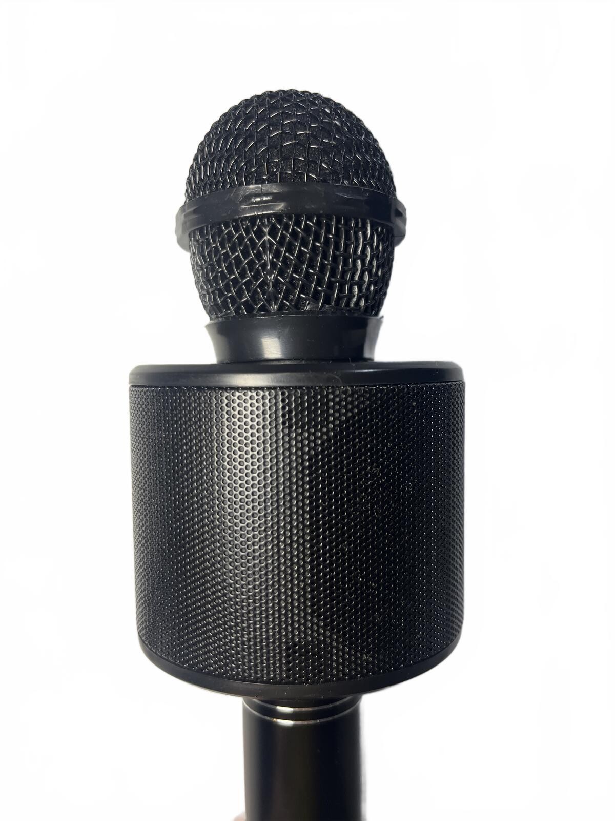 Wireless Bluetooth Karaoke Microphone Handheld with Built-In Speaker 5 Core
