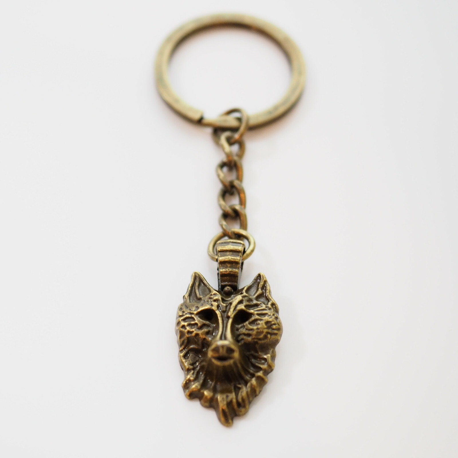 Vintage Wolf Head Bronze Pendant Keychain Gift Key Chain