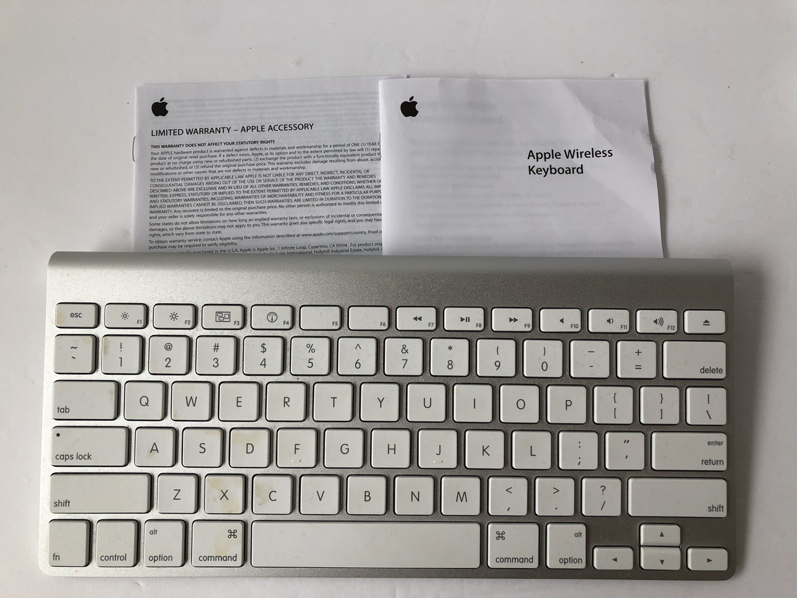 Apple MC184LL/A Wireless Keyboard A1314