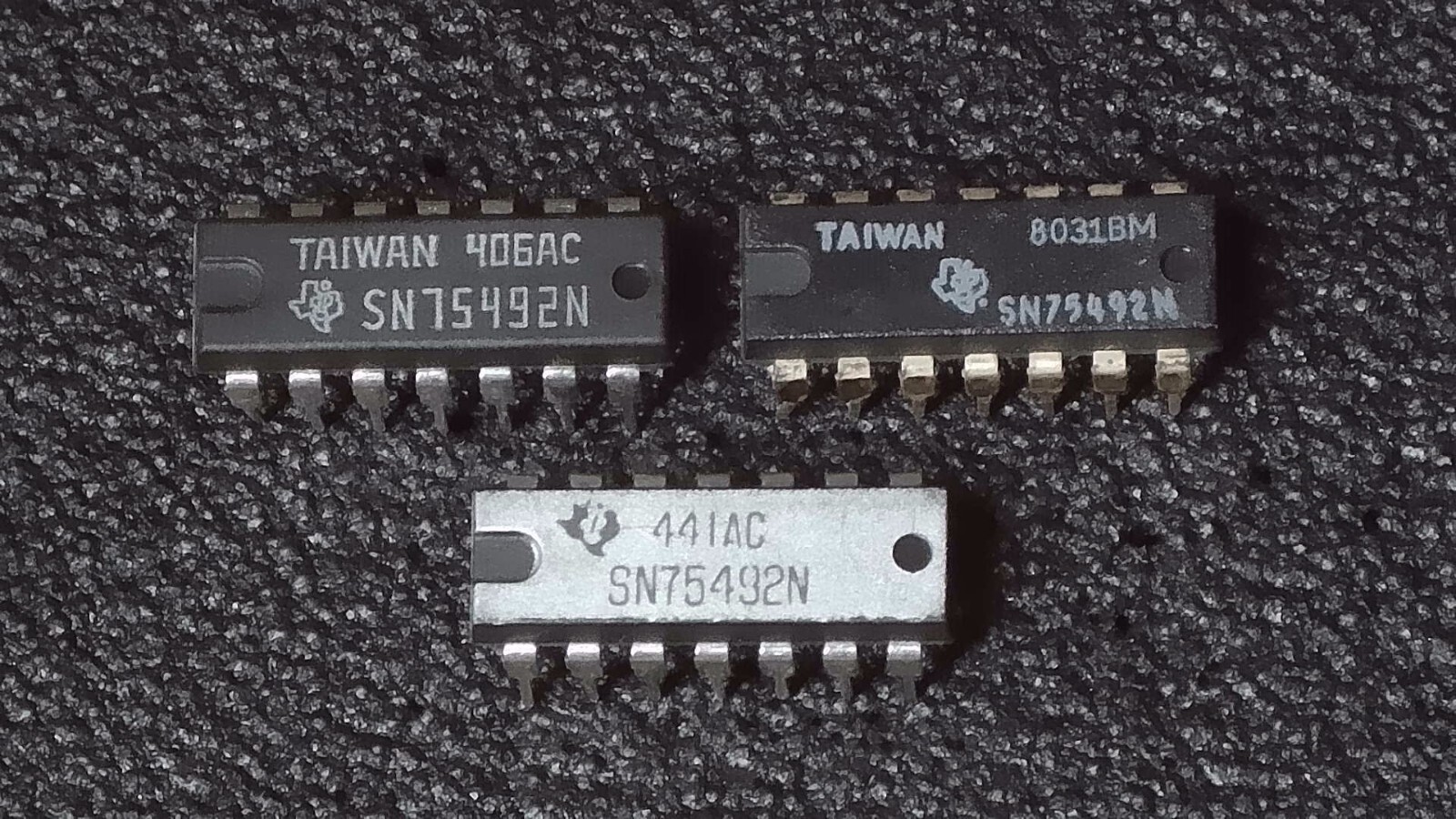 Quantity 1 - Texas Instruments SN75492N MOS to LED Digit Driver DIP16 - New