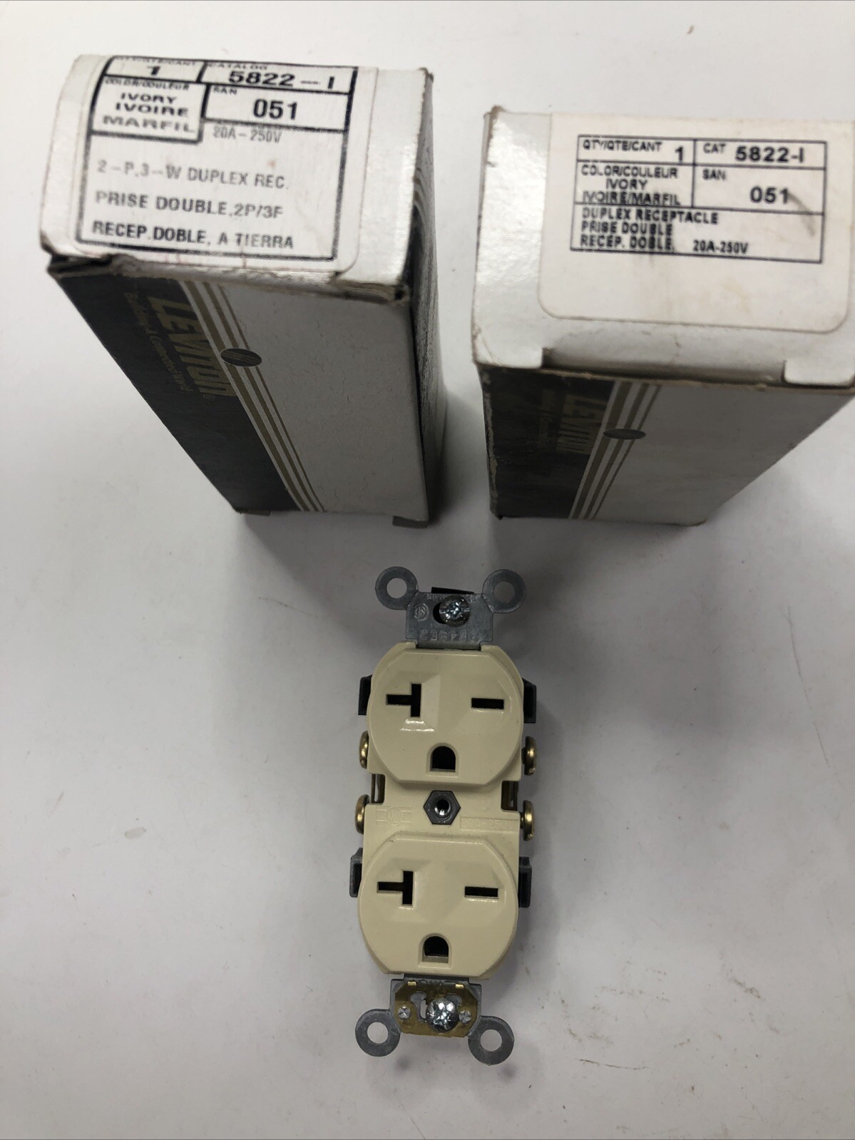 Leviton 5822-i 250V Straight Blade Narrow Body Ivory Receptacle 2P 3W (Lot of 2)