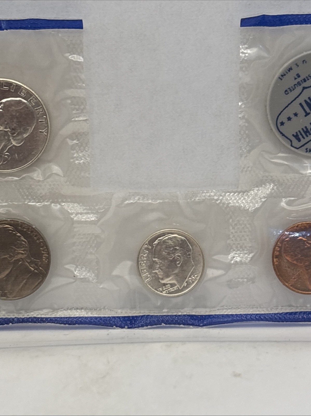 1962 Philadelphia Mint UNCIRCULATED Set Missing Half - 90% silver quarter & dime