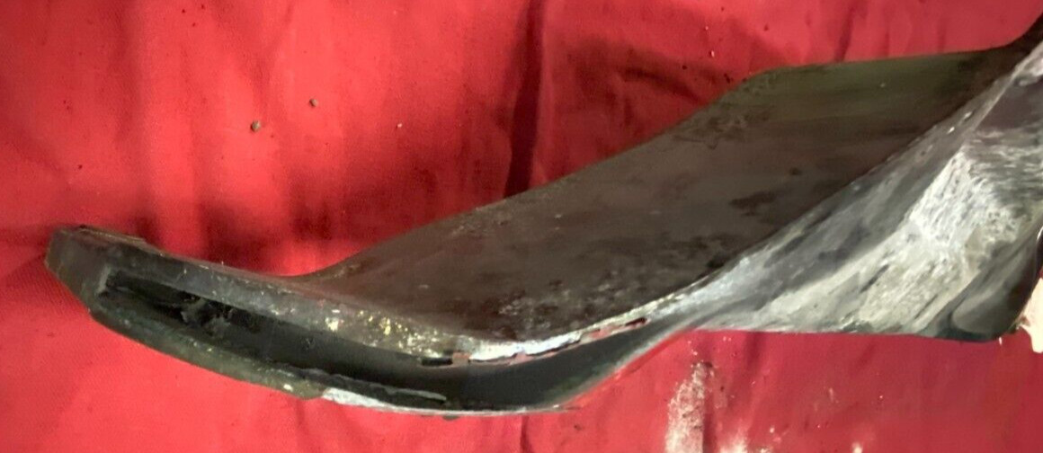 FREIGHTLINER 17-15346-003 Hood REST, Support - RIGHT Side, MOUNT, BRACKET, PIVOT