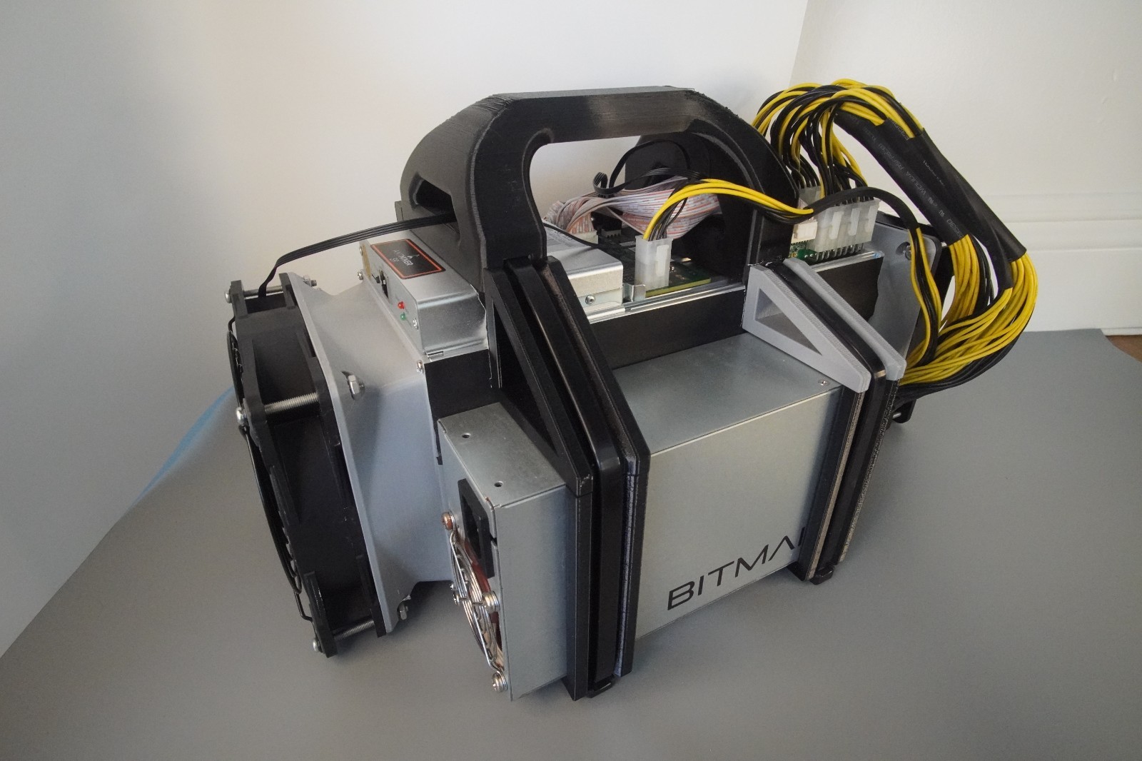 Bitmain Antminer S9 with PSU — Ultra-Quiet — Braiins OS, Noctua, Arctic P14