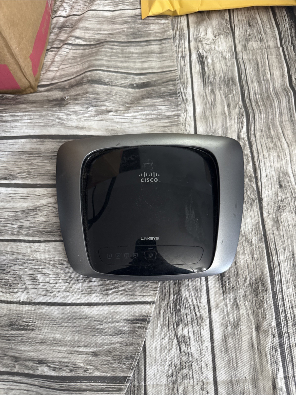 Cisco Linksys WRT310N v2 Wireless-N Gigabit Router 4 Ports wifi