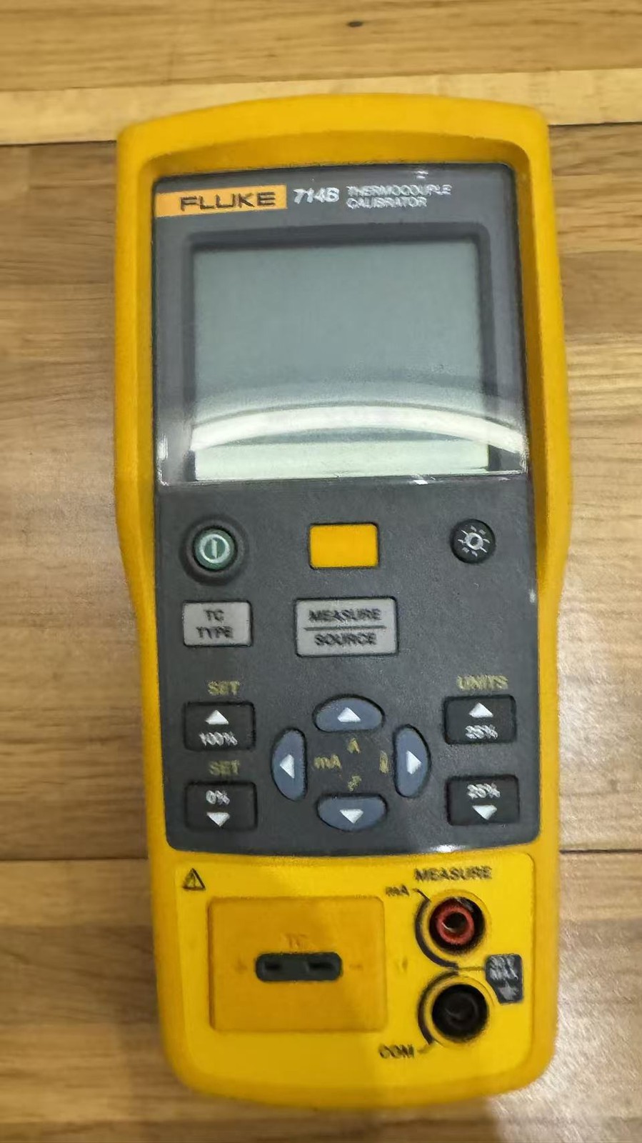 Fluke 714B Thermocouple Calibrator