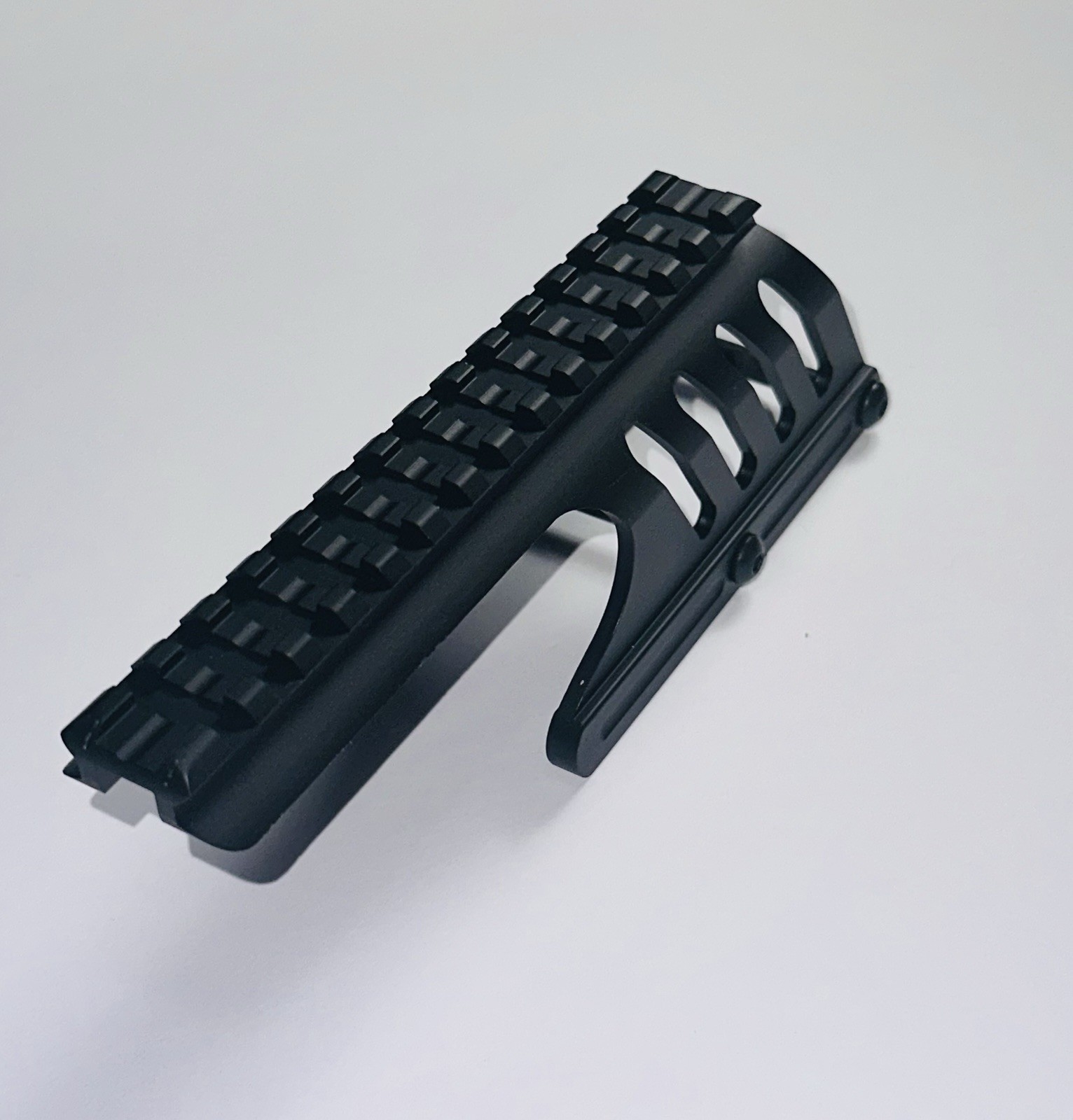 Remington 870 12 GA Saddle Tactical Scope Mount With Top Rail
