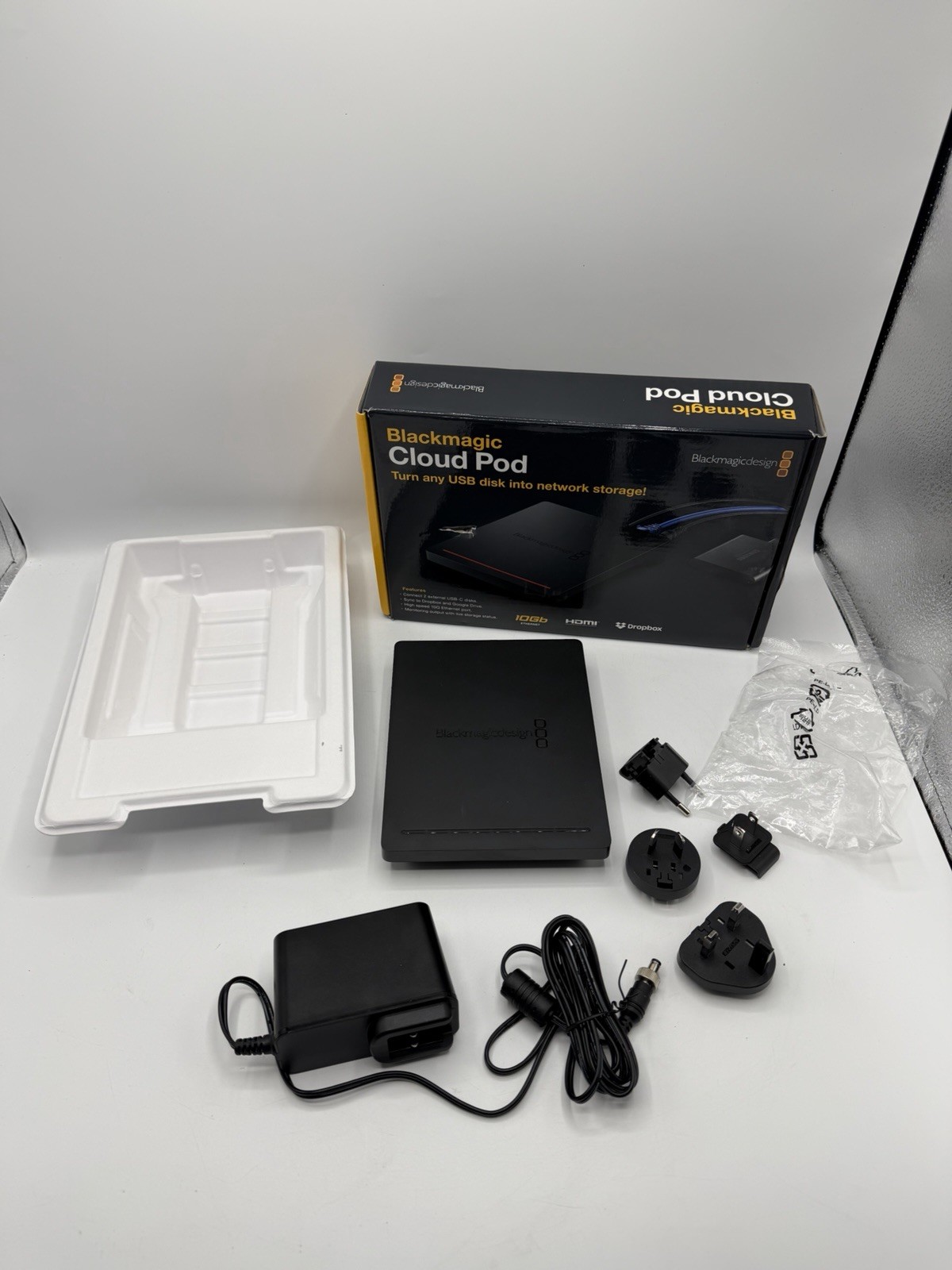 Blackmagic Design cloud pod W power adapters and original box Tested Works