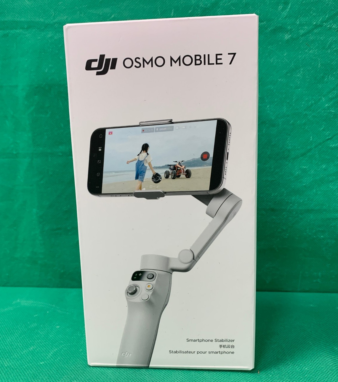 DJI Osmo Mobile 7 Smartphone 3-Axis Gimbal Stabilizer - Gray