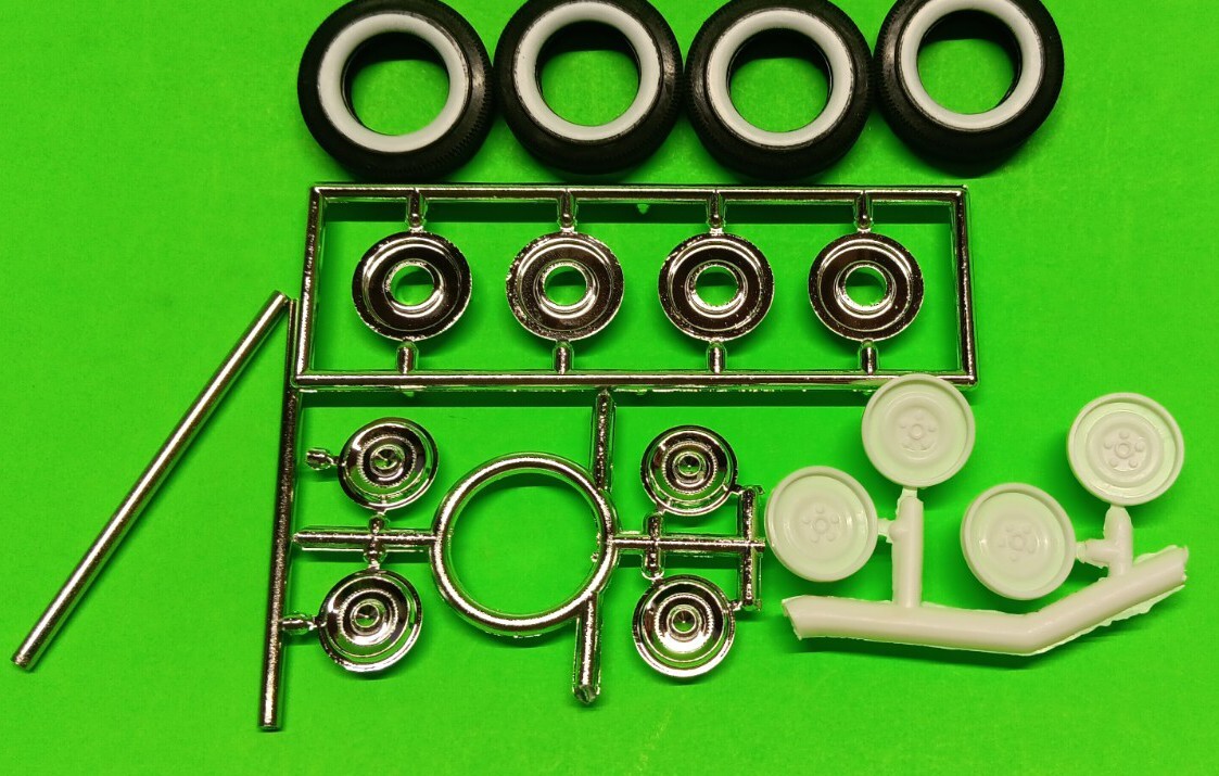 AMT 1959 Chrysler Imperial 1/25 Firestone Wide Whitewall Tires Rims Promo Style