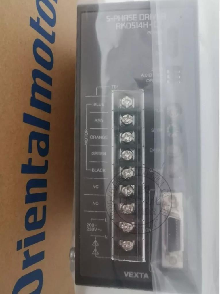 1PC New In Box VEXTA Orientalmotor drive RKD514H-A amk