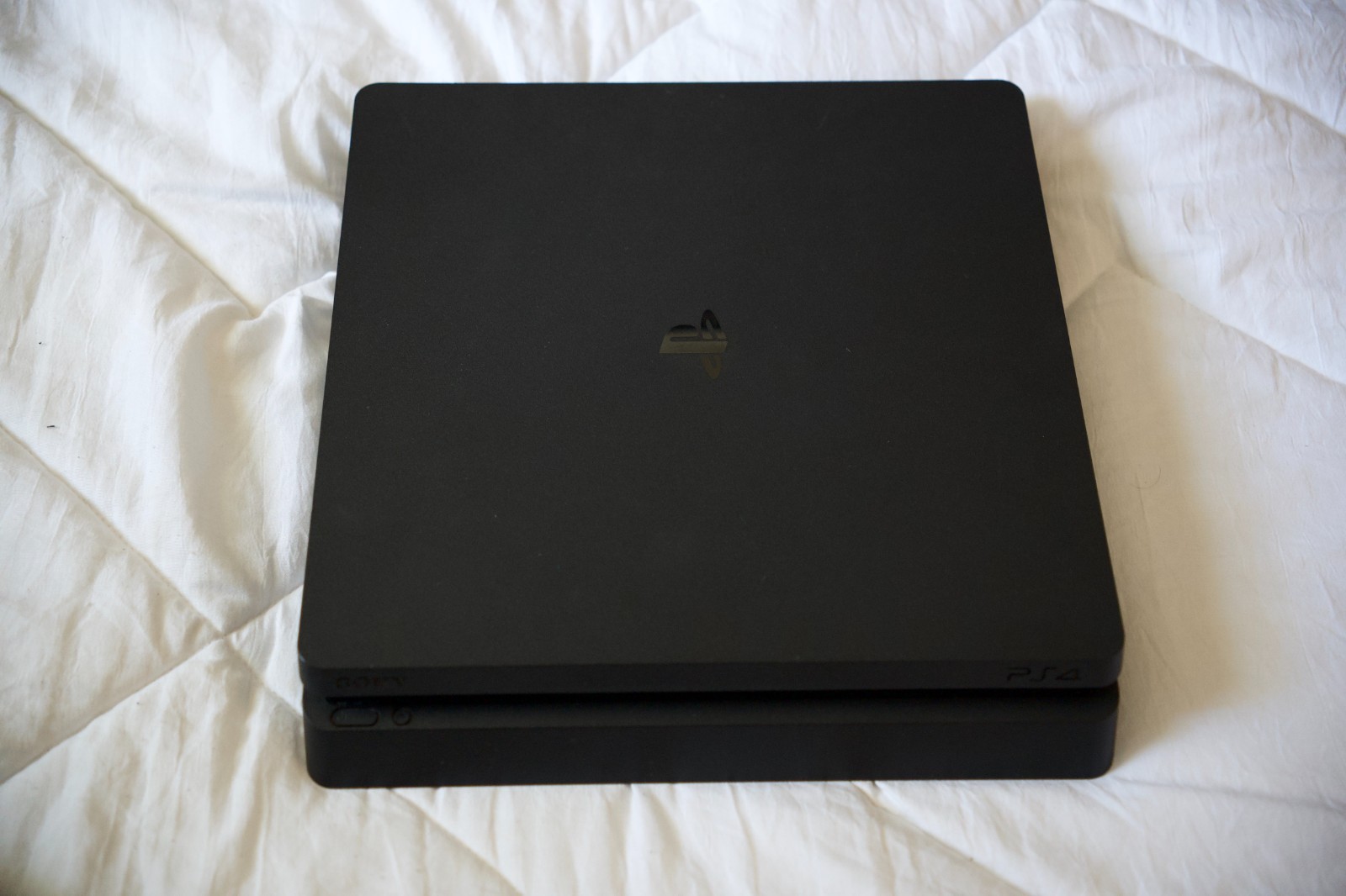 Sony PlayStation 4 Slim 500GB Console with Controller - Working-CABLES INCLUDED
