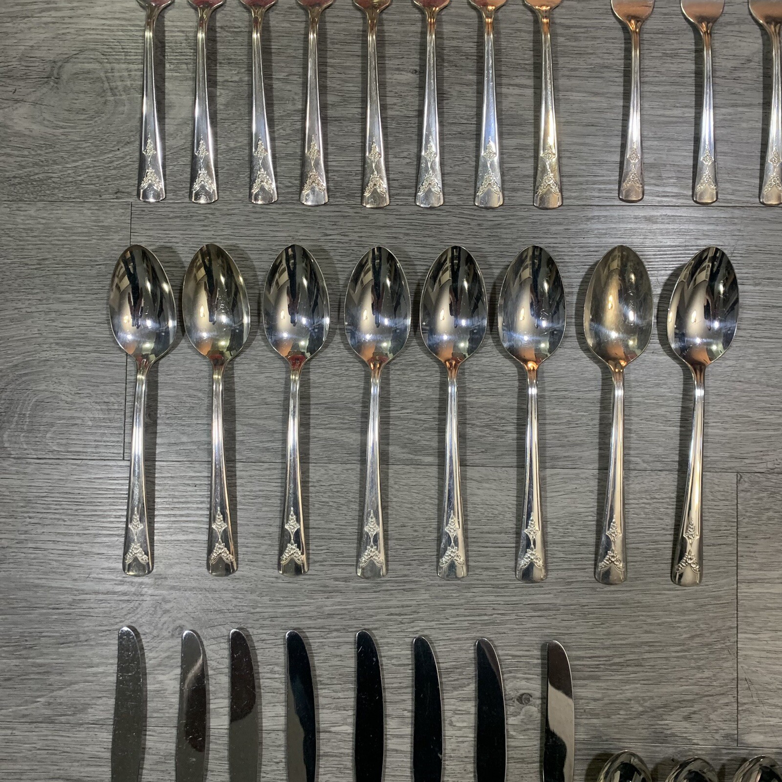 Vintage MINUET Silver Plate Flatware Set 42 Pieces (7 settings +)